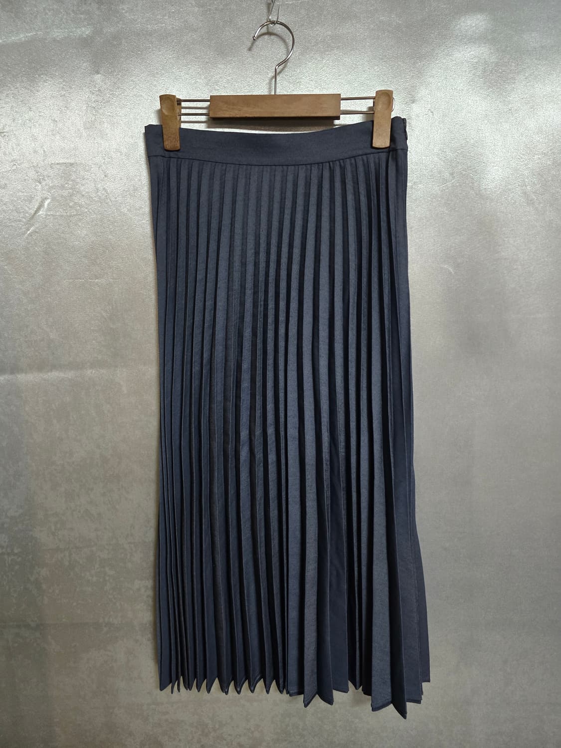 자라 네이비 플리츠 롱 스커트 상품이미지1