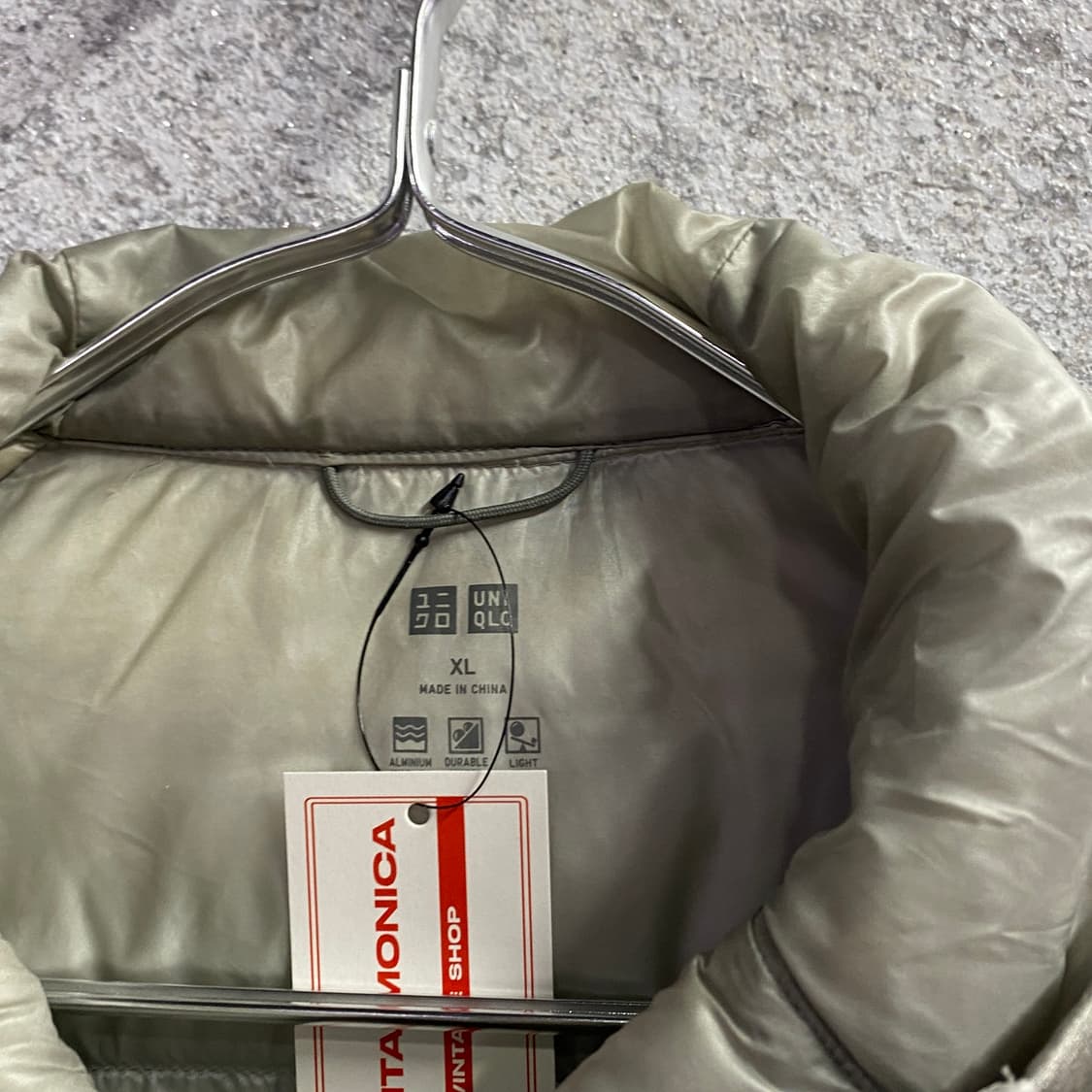 유니클로 후디 그레이 경량패딩 B3266 상품이미지3