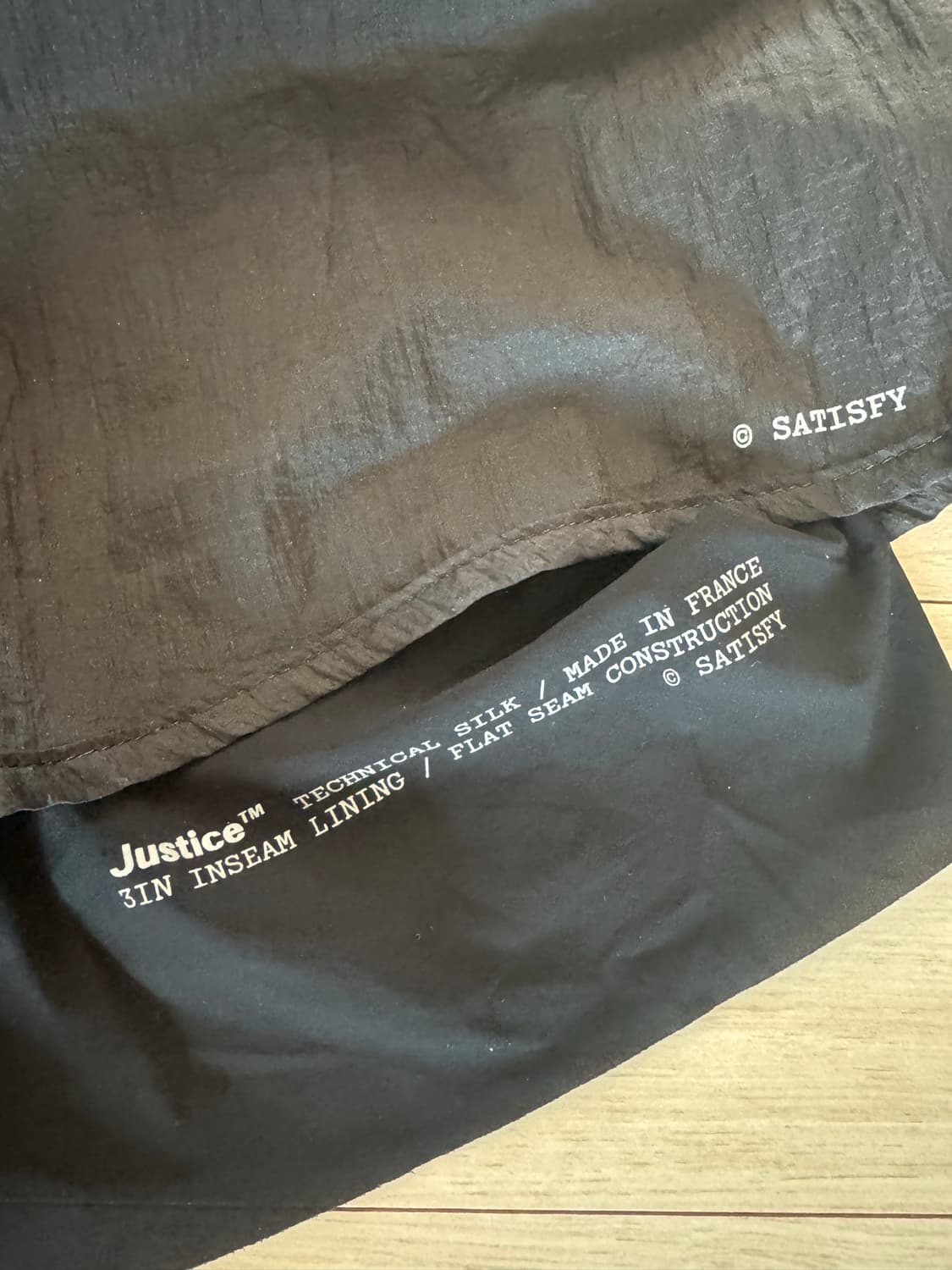 새티스파이 satisfy 리피 트레일 3인치 쇼츠 XL 상품이미지4