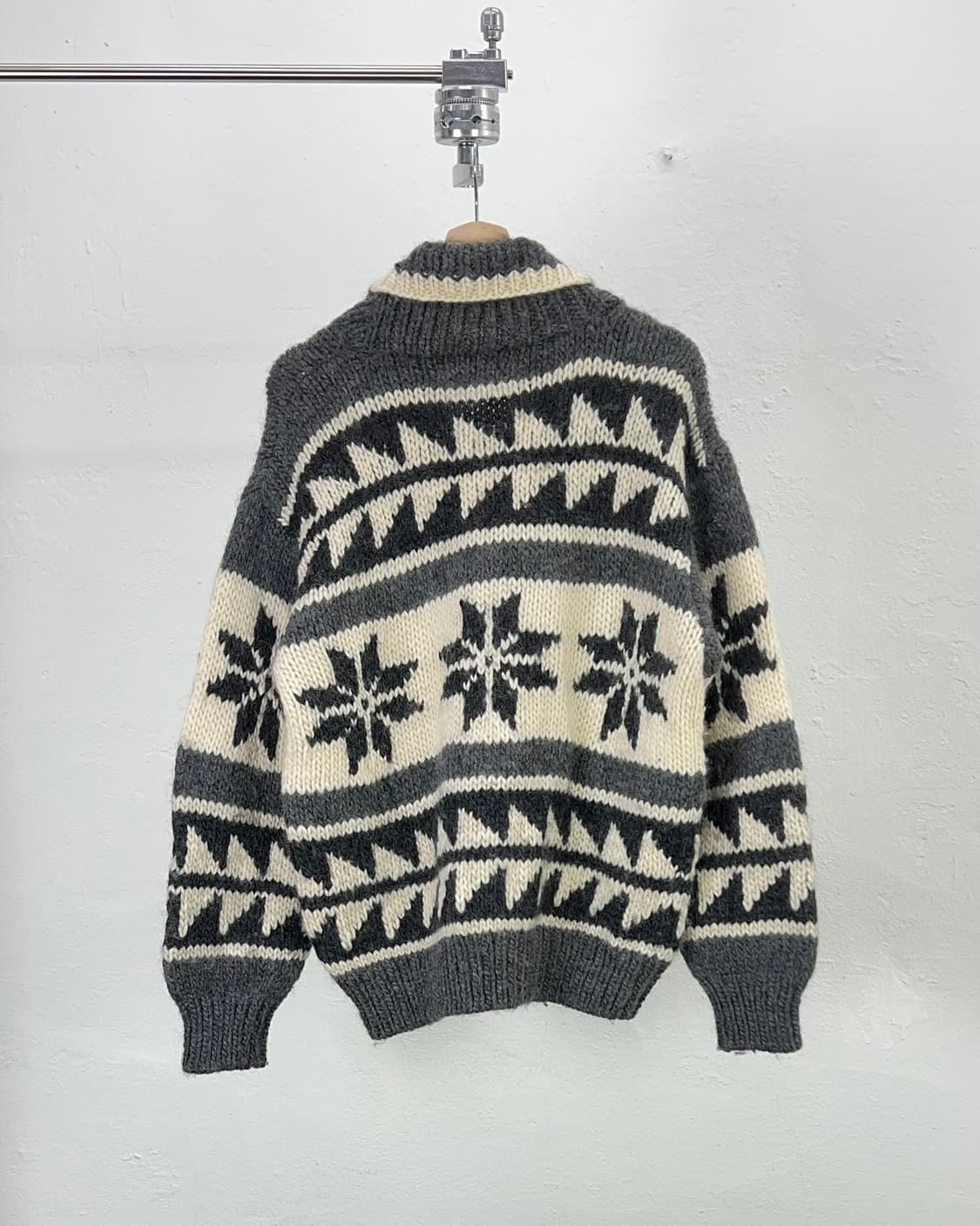 퍼스트 다운 카우보이 헤비 울 숄 카라 니트 코위찬 상품이미지6