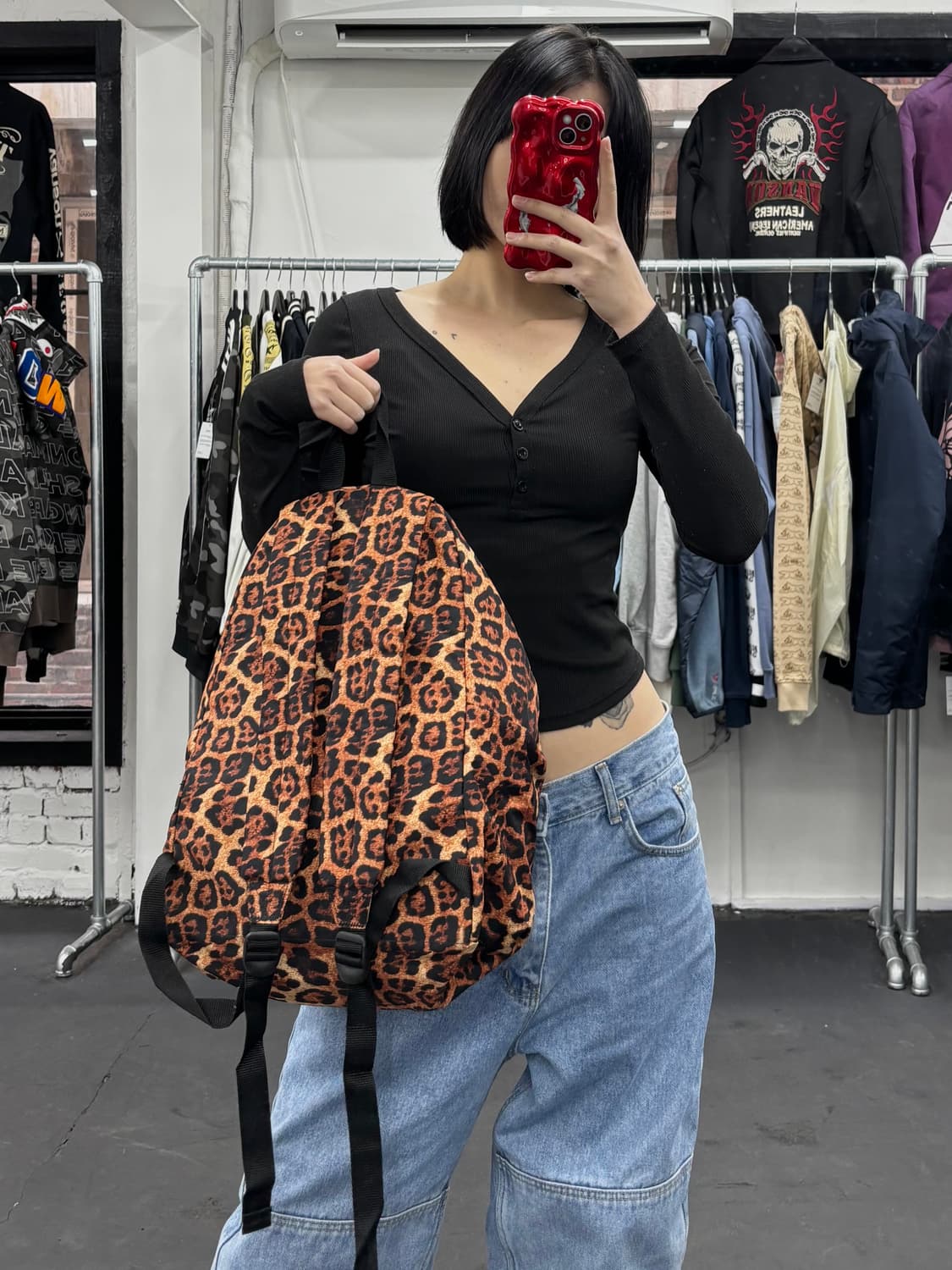 이스트팩 레오파드 백팩 상품이미지3