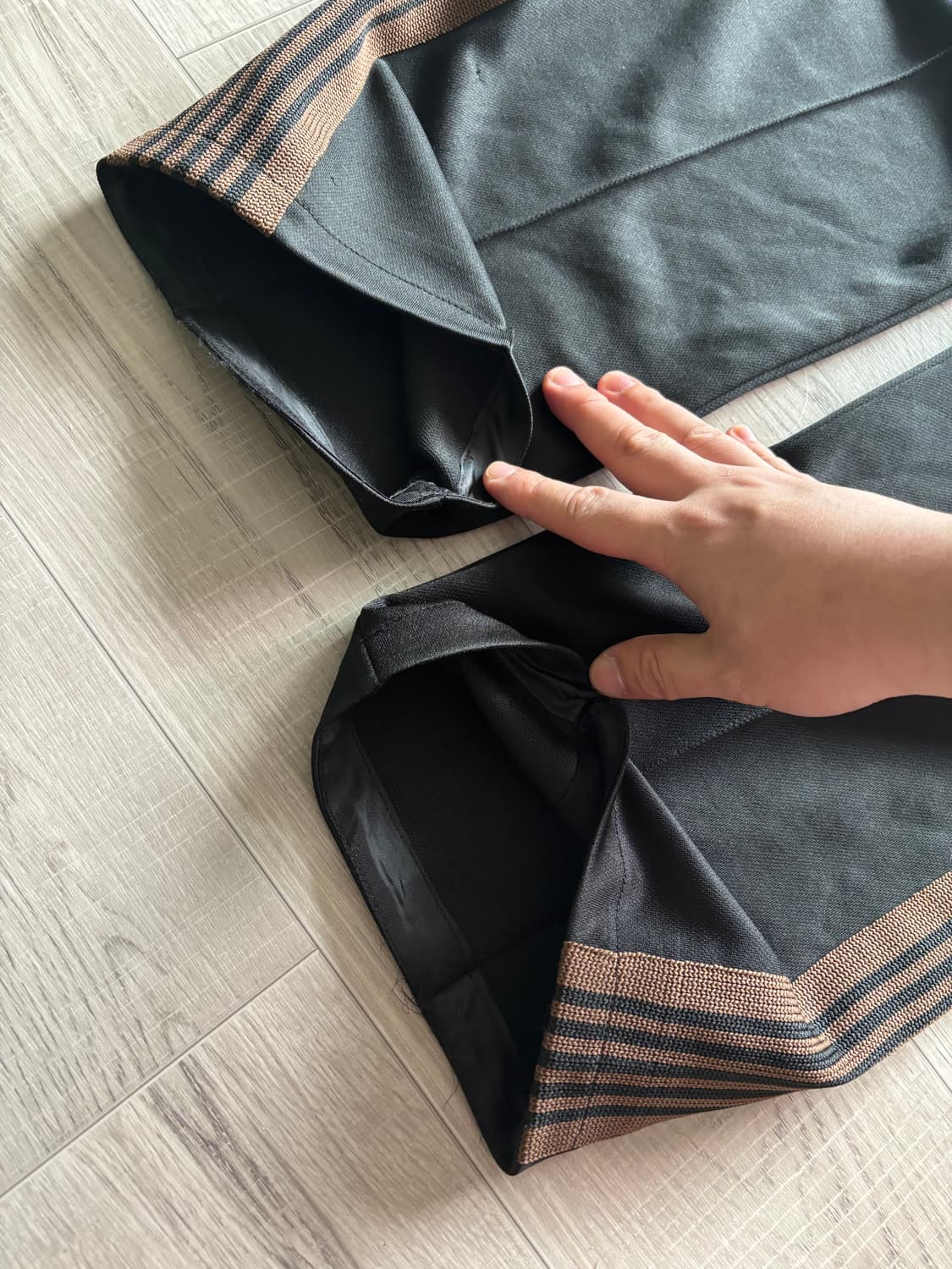 [s] 니들스 트랙팬츠 스트레이트핏 블랙 브라운 상품이미지5