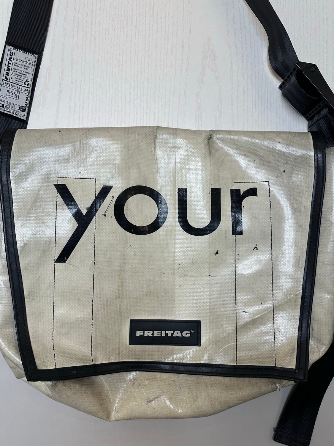 프라이탁 덱스터 메신져백 상품이미지1