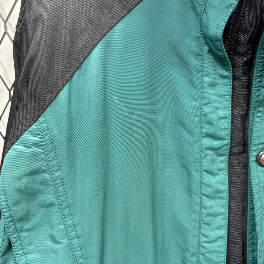 90s 노스페이스 마운틴파카 멀티포켓 디테일 스티프테크 그린 블랙 상품이미지9