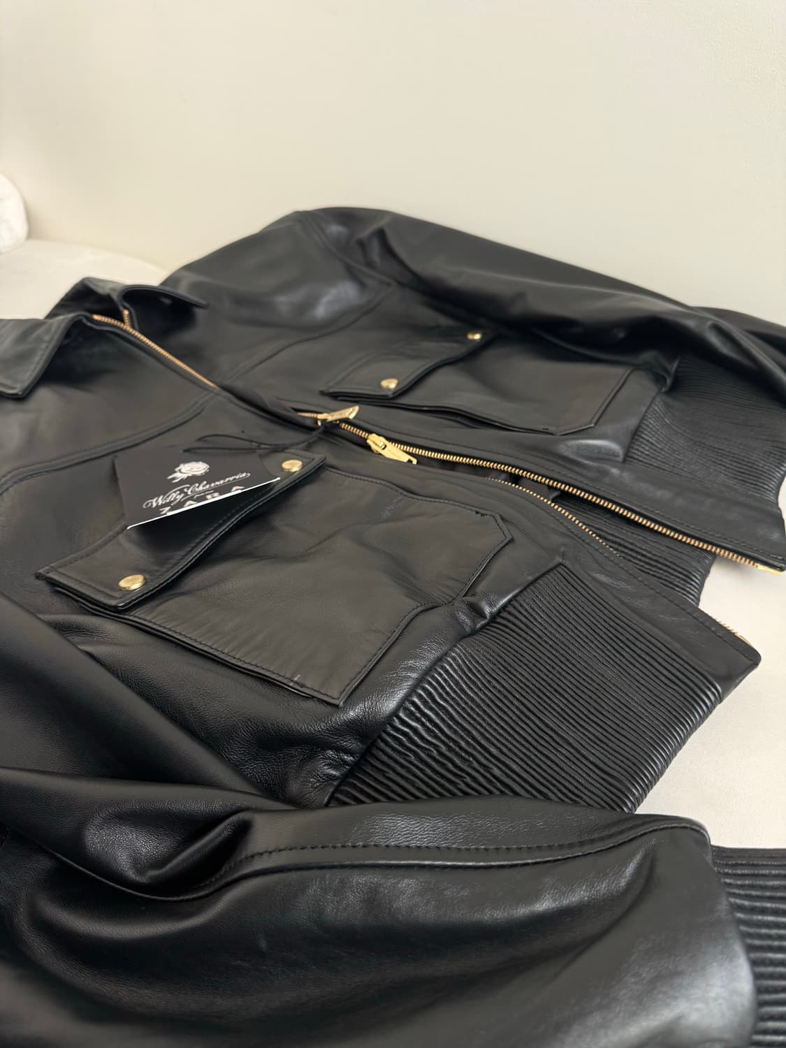 Zara x Chavarria 자라 크롭 레더 XL 상품이미지4