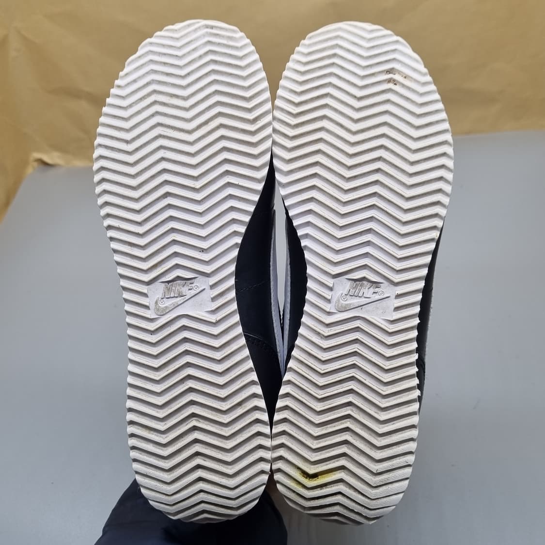 나이키 코르테즈 레더 블랙 여성운동화230  상품이미지3