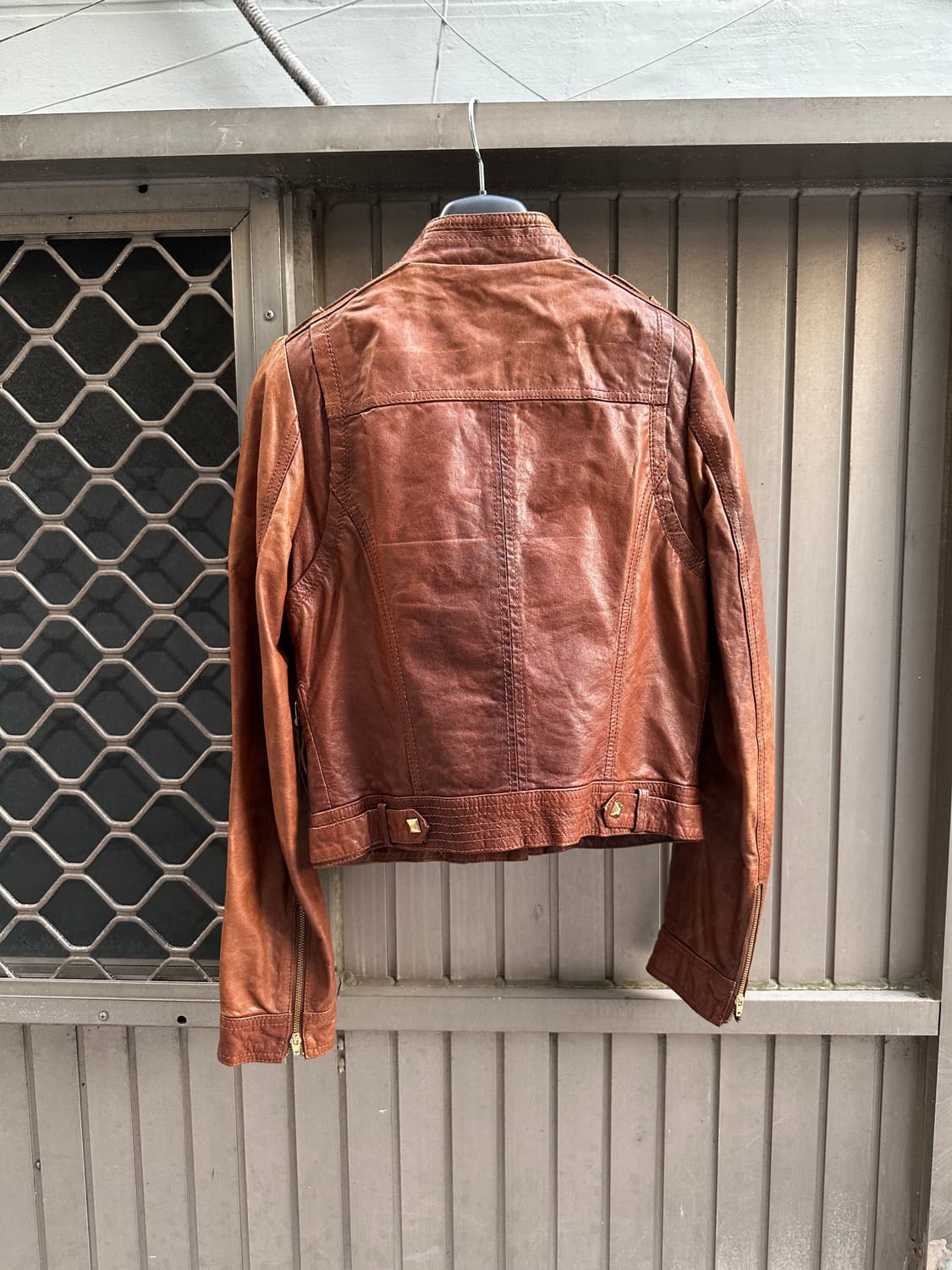 GGPX stud detail lambskin leather jacket 상품이미지5