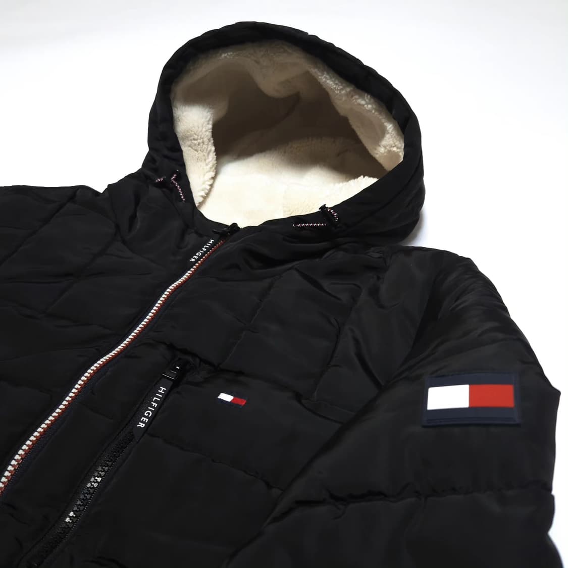 타미힐피거 플리스 후드 패딩 자켓 블랙 상품이미지3