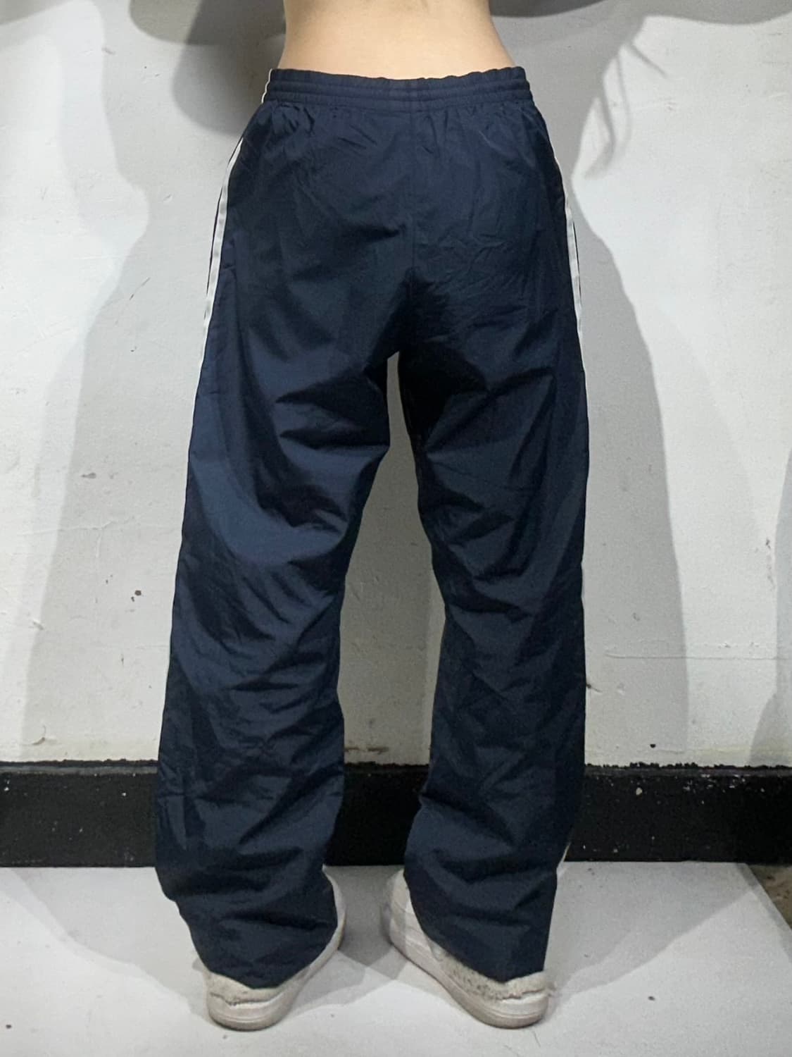 아디다스 네이비 그레이 삼선 와이드 트랙 팬츠 L 상품이미지3