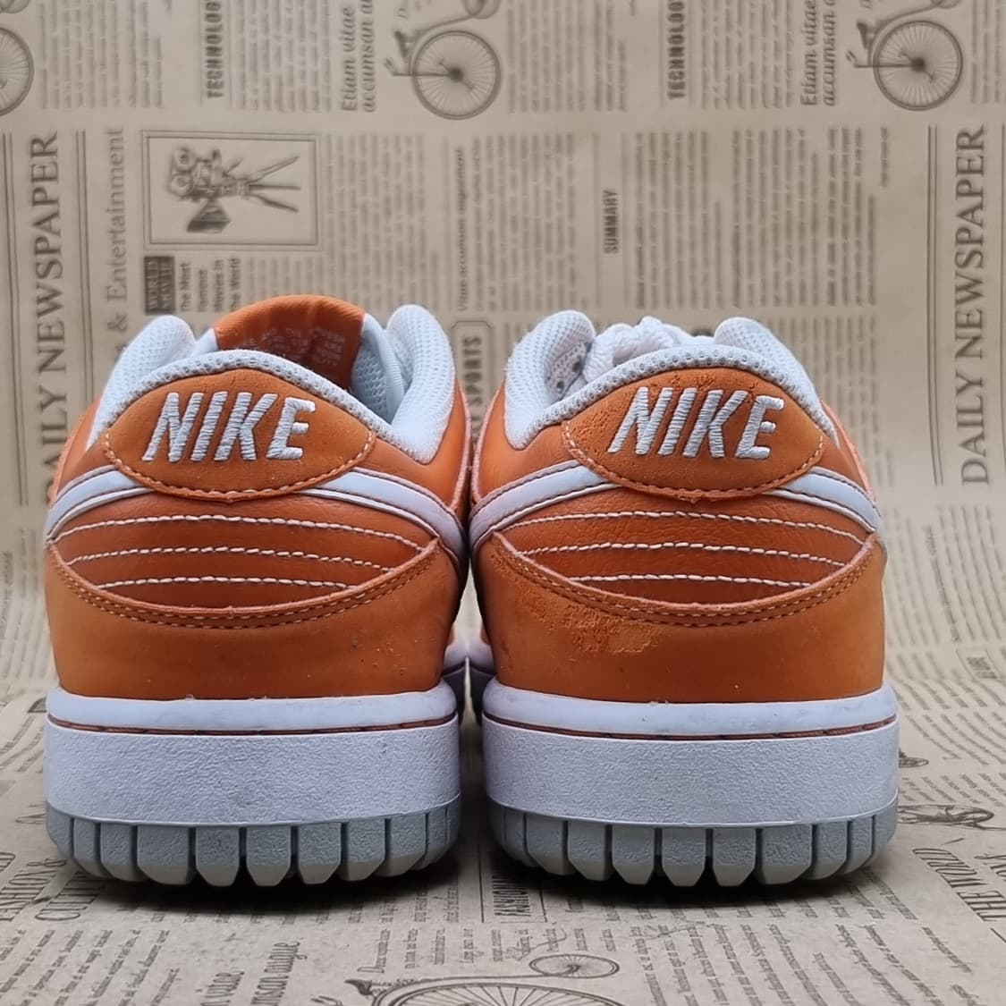 나이키 덩크 로우 오렌지 골프화 255 상품이미지4