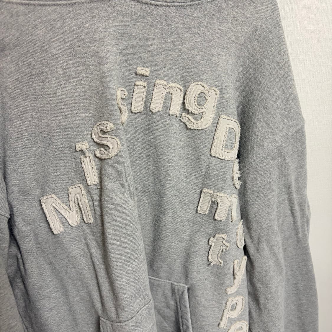 더콜디스트모먼트 후드티 TCM missing hoodie 상품이미지2
