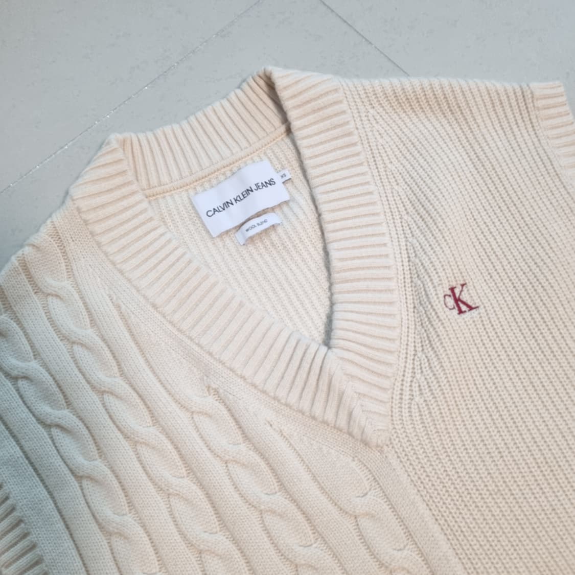 캘빈클라인 케이블 니트 조끼 XS 아이보리 상품이미지3