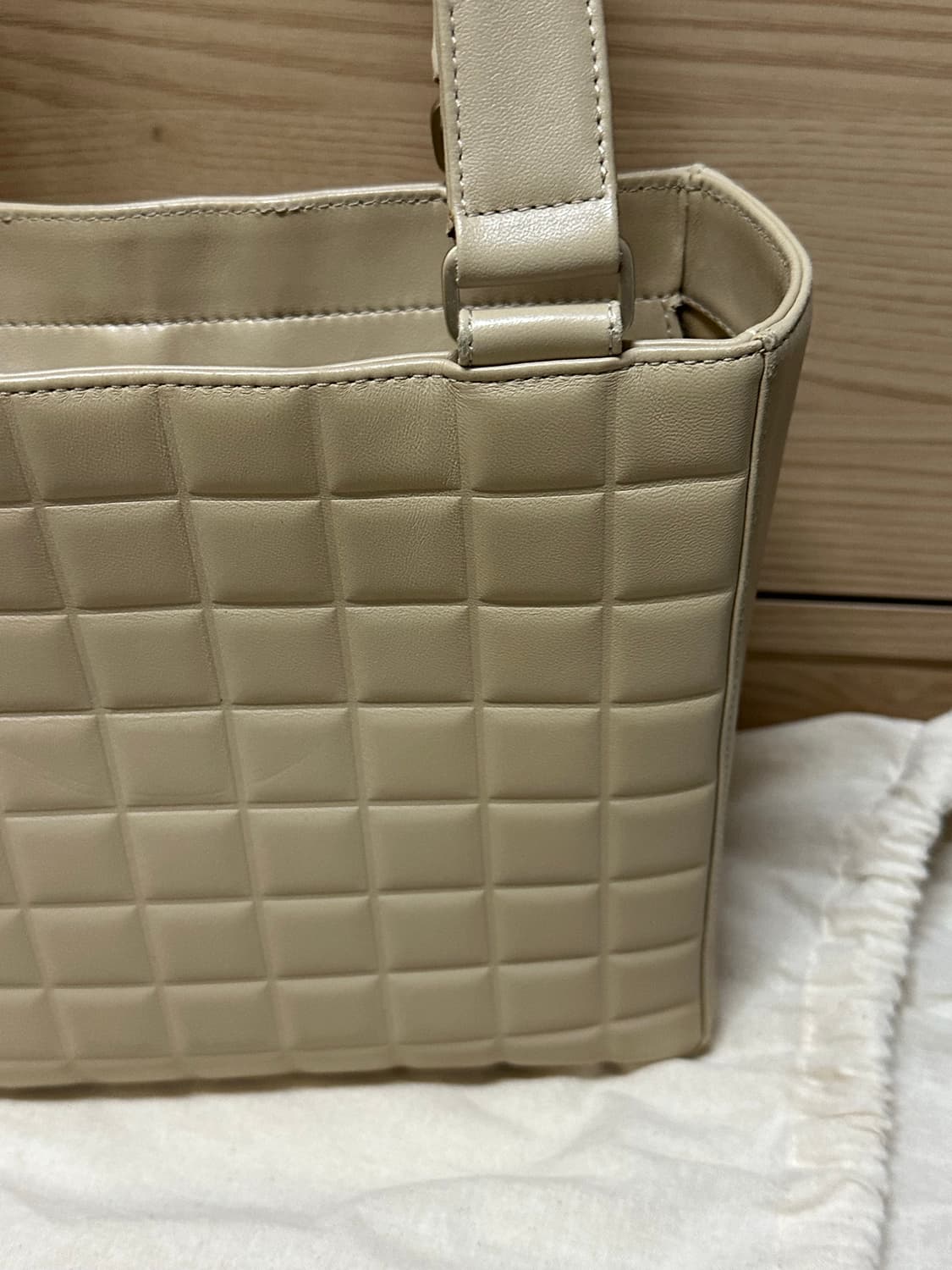 빈티지 샤넬 초코바백 베이지 색상 팝니다(파리에서 직접구매) 상품이미지7