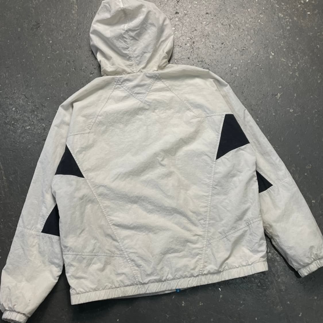 100 나이키 헤리티지 바람막이 상품이미지5