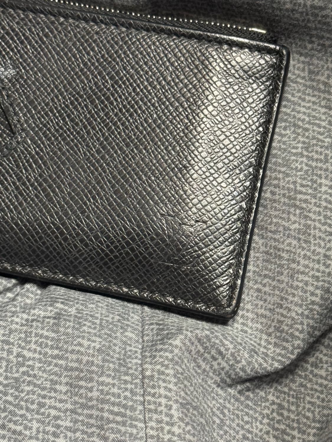 루이비통 코인 카드 홀더 타이가 블랙 상품이미지5