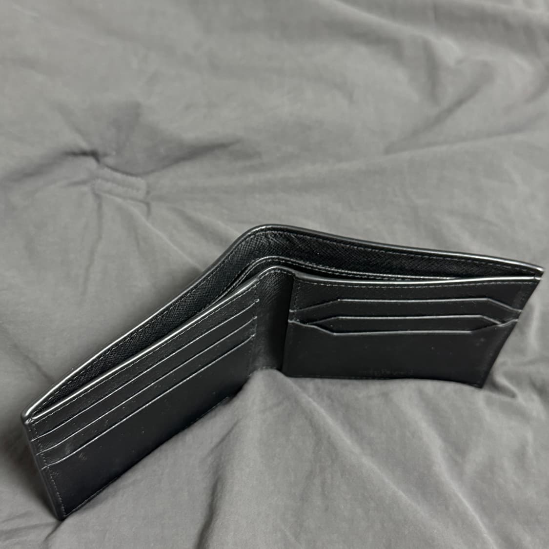 몽블랑 블랙 사토리얼 6cc 지갑 새상품 상품이미지4