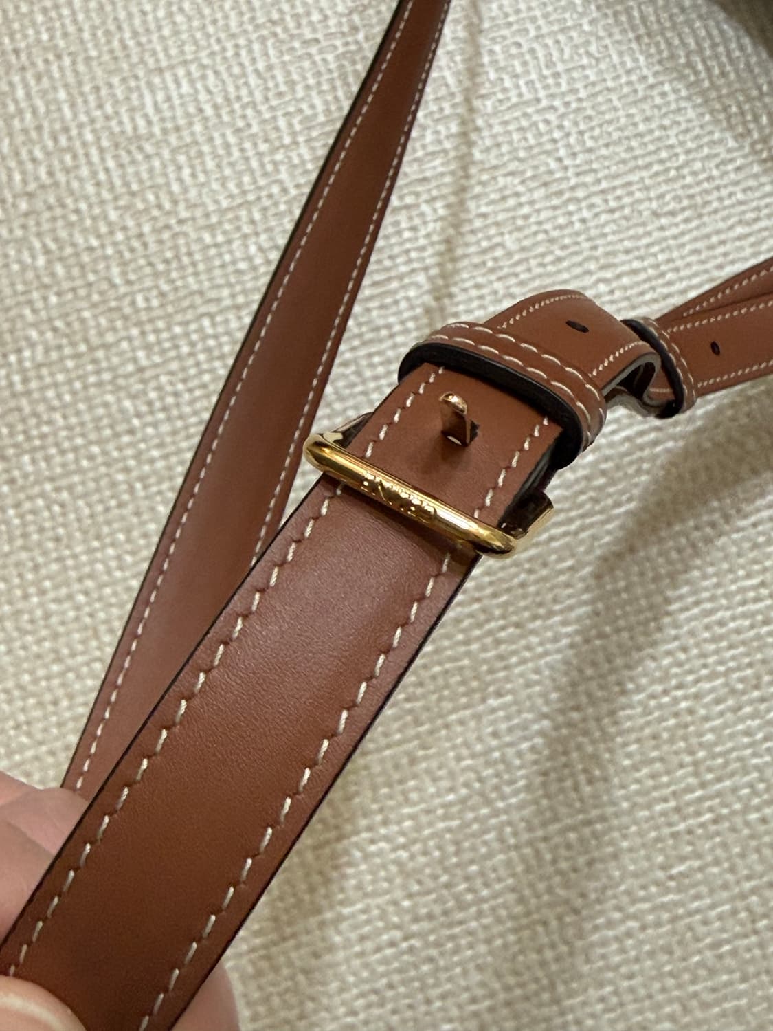 셀린느 트리옹프 틴 숄더백 상품이미지10