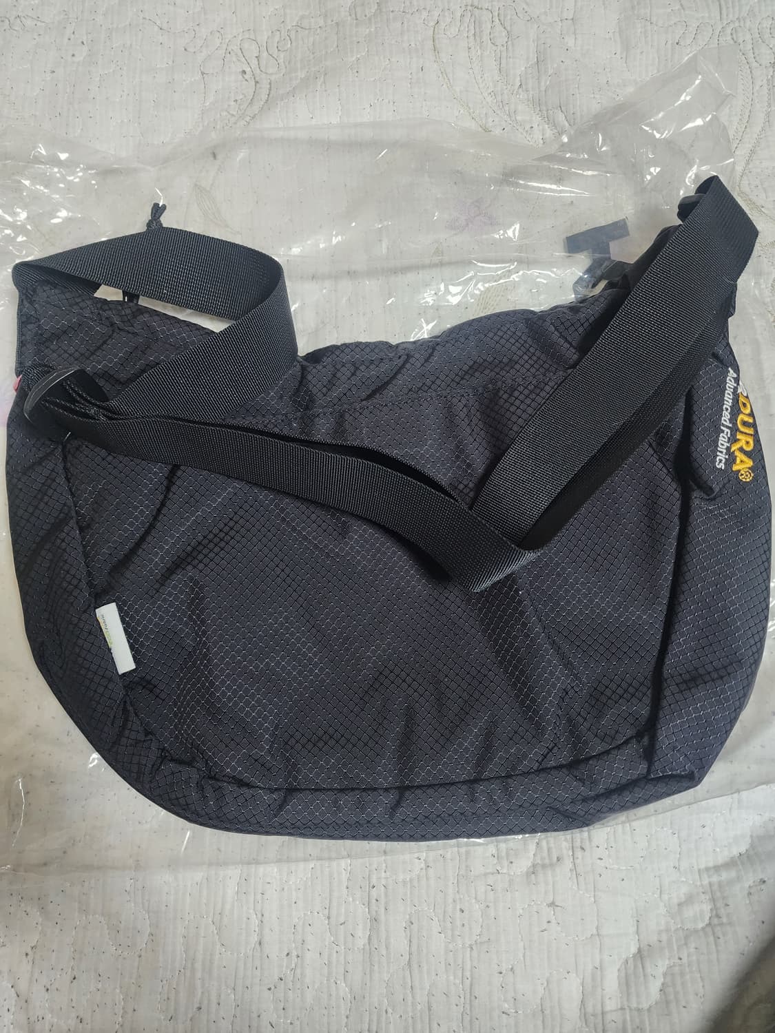 슈프림 스몰 메신저백 블랙 - 22SS 상품이미지3