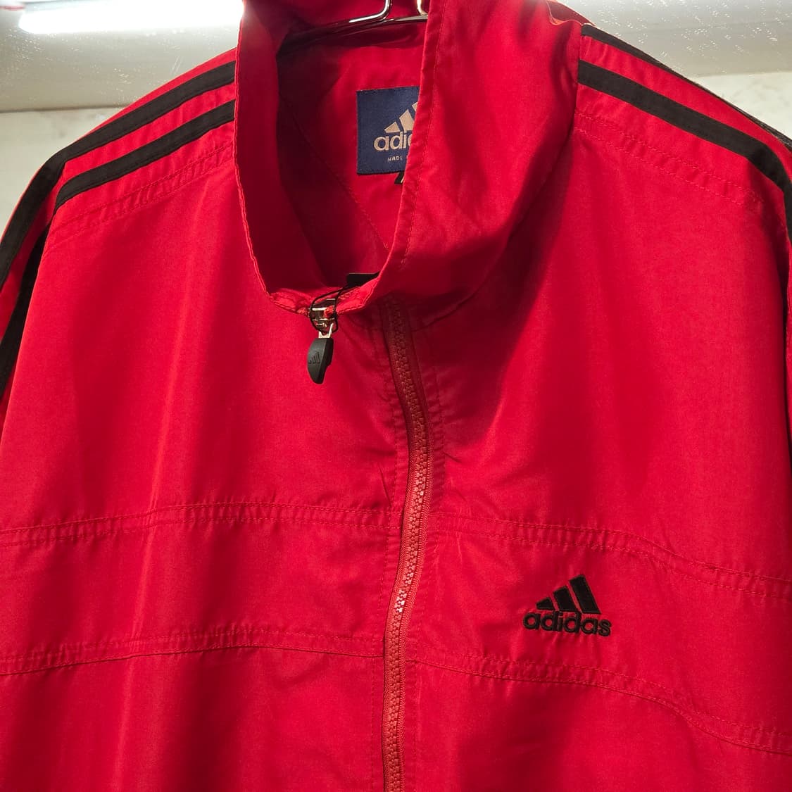아디다스 00S 올드스쿨 레드 바람막이 자켓 상품이미지3