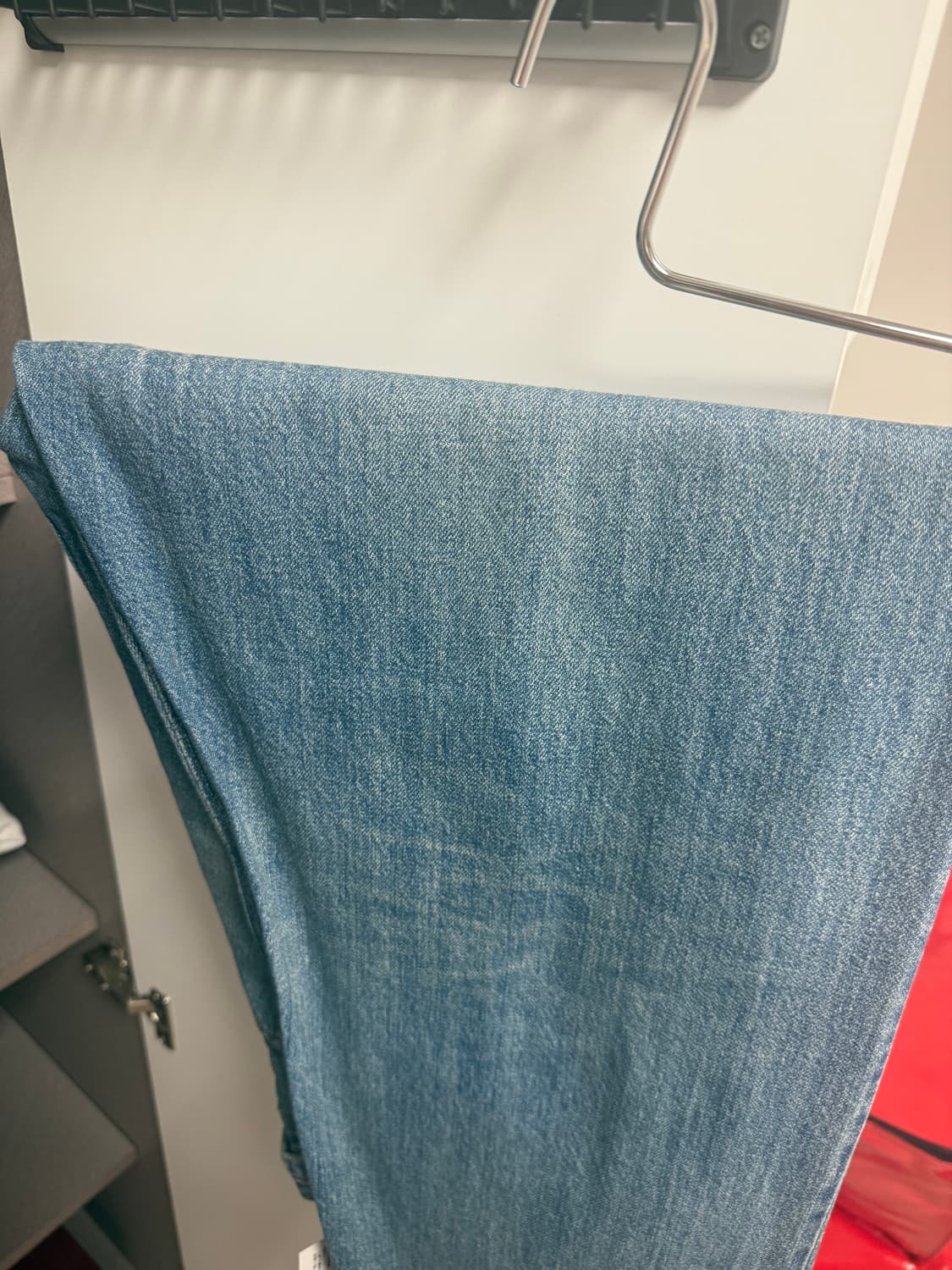 [32/32] 아프레쎄 25FW 넘버22 데님 팬츠 상품이미지3