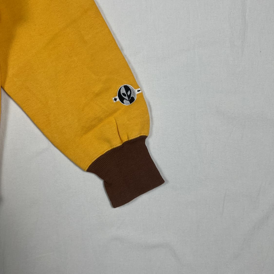 90’s alien workshop 스펠아웃 로고 맨투맨 상품이미지3