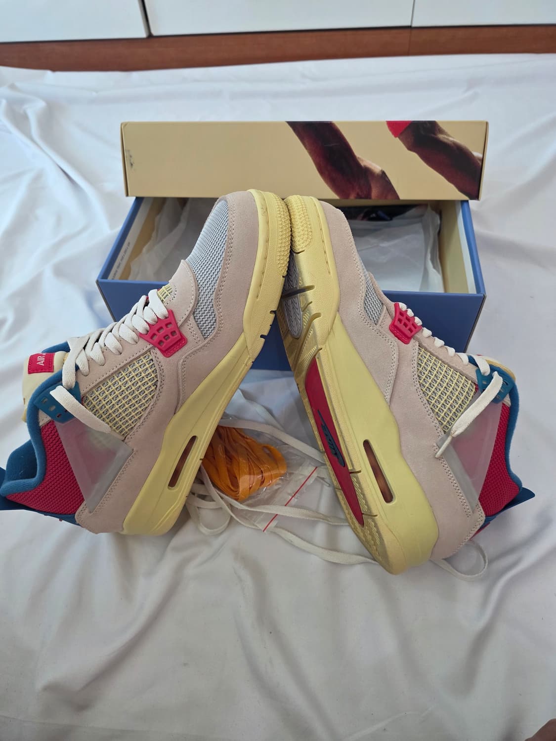 조던 4 x 유니온 레트로 구아바 아이스 상품이미지4