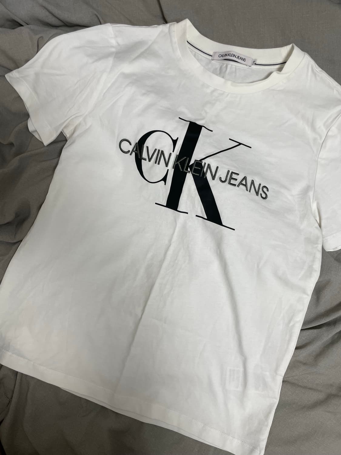 캘빈클라인 반팔 상품이미지1