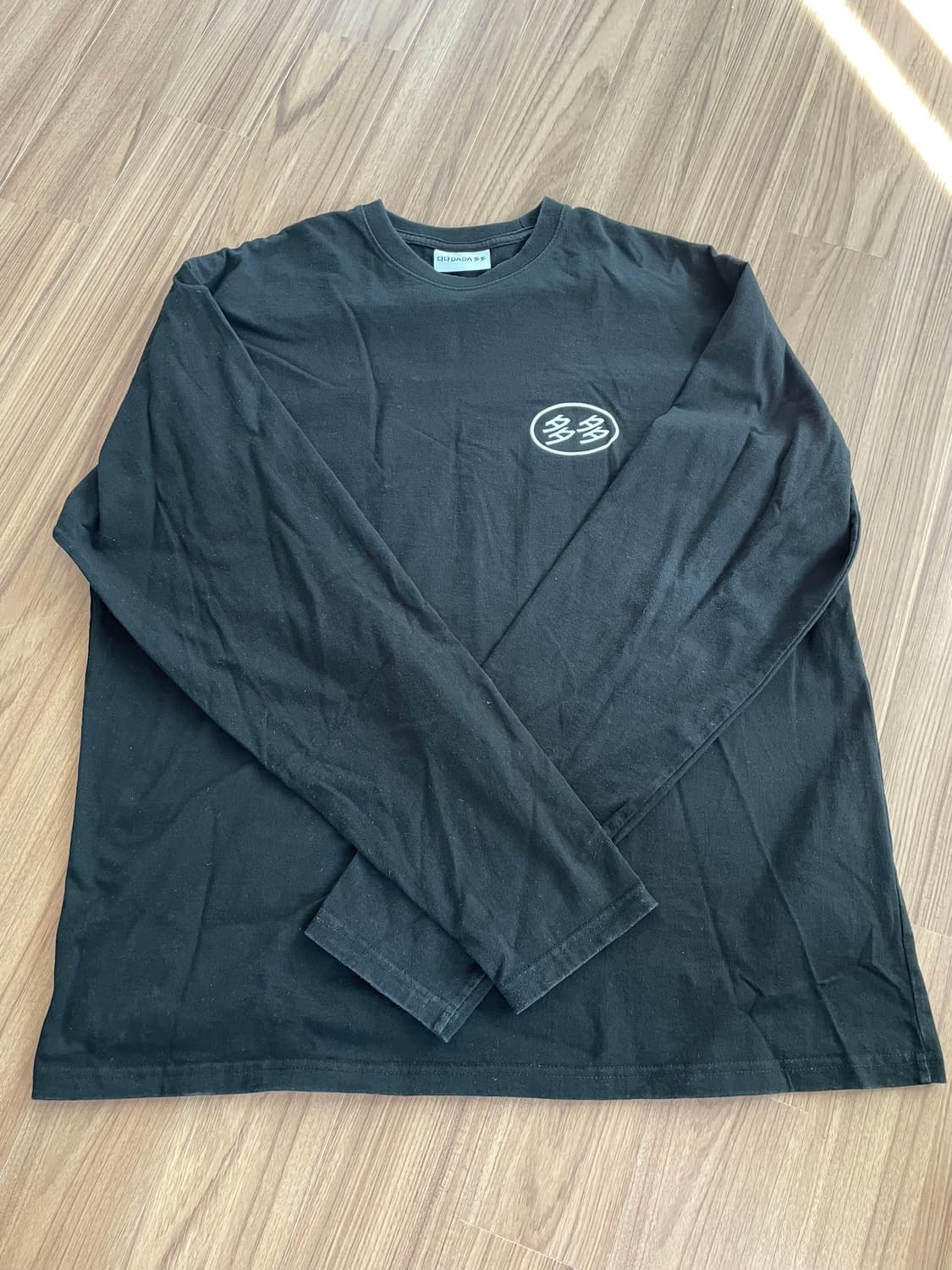 다다이즘 블랙 롱 슬리브 상품이미지1