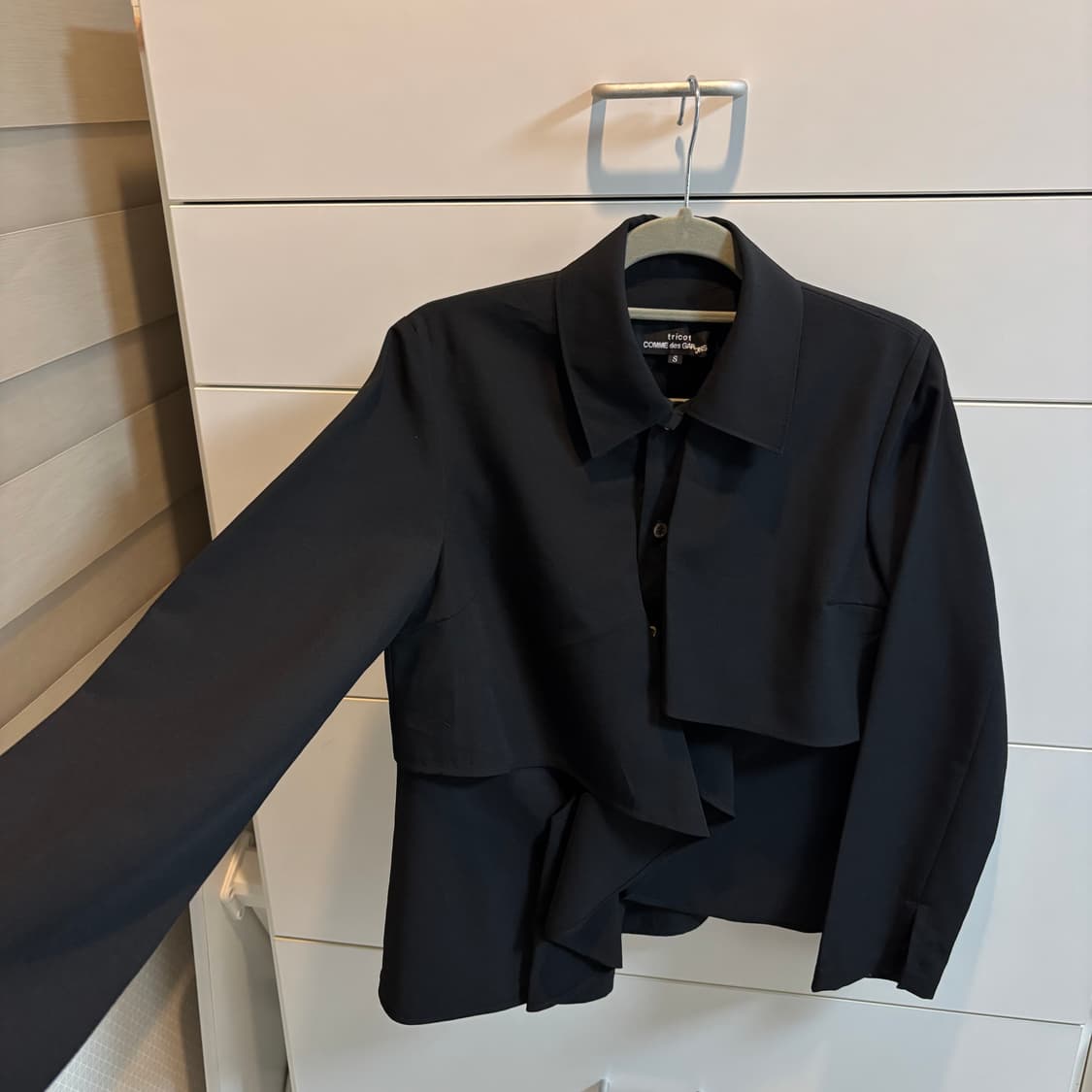 꼼데가르송 블랙 프릴 블라우스 상품이미지2