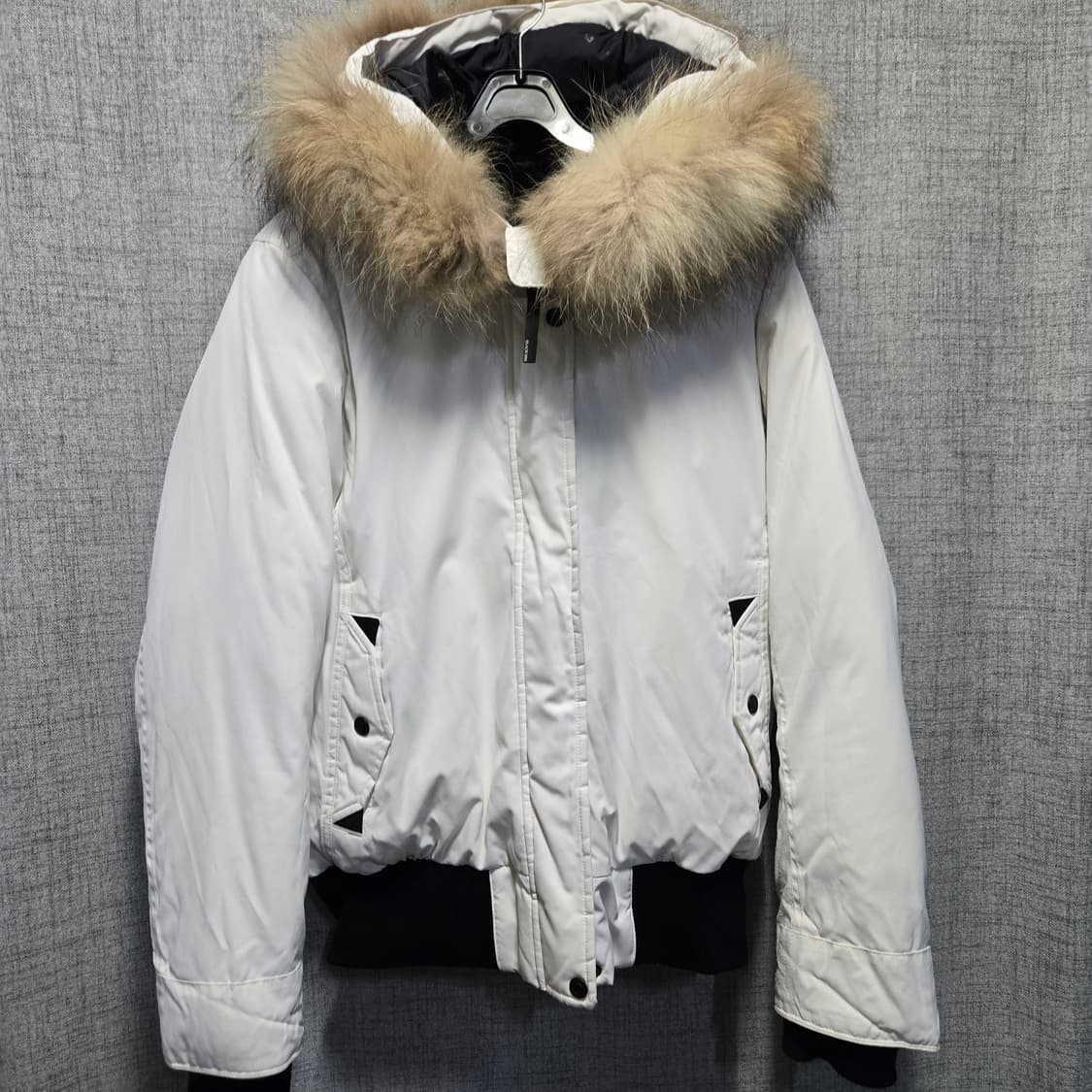 블랙야크 여성 롯지 숏 덕다운 패딩  상품이미지1