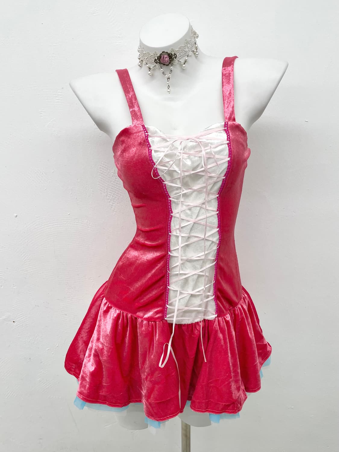 벨벳 아일렛 튜튜 원피스 상품이미지1