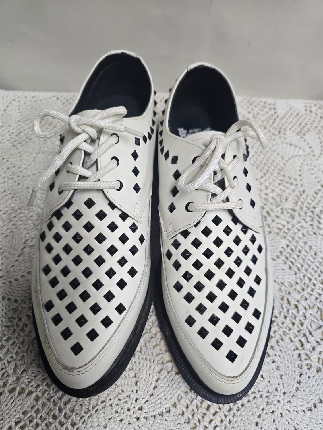 닥터마틴 스터드 윌러스 더비슈즈 250 상품이미지1