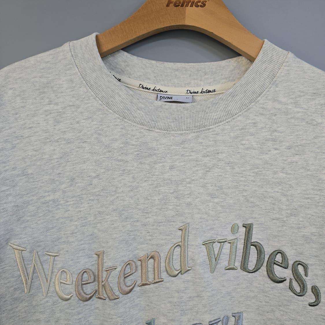 디바인디스턴스(DIVINE DISTANCE) 레터링 맨투맨 L 상품이미지2