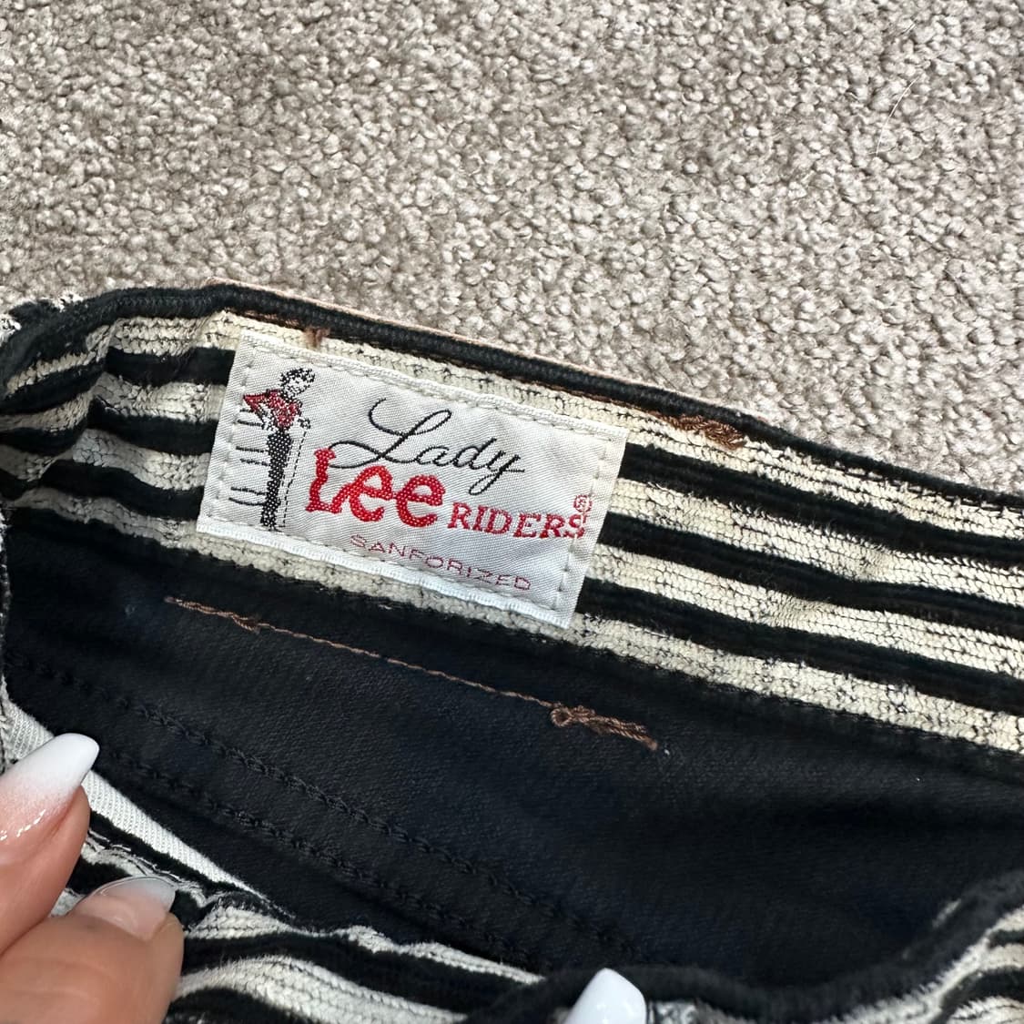 리 스트라이프 코듀로이 쇼츠S 상품이미지4