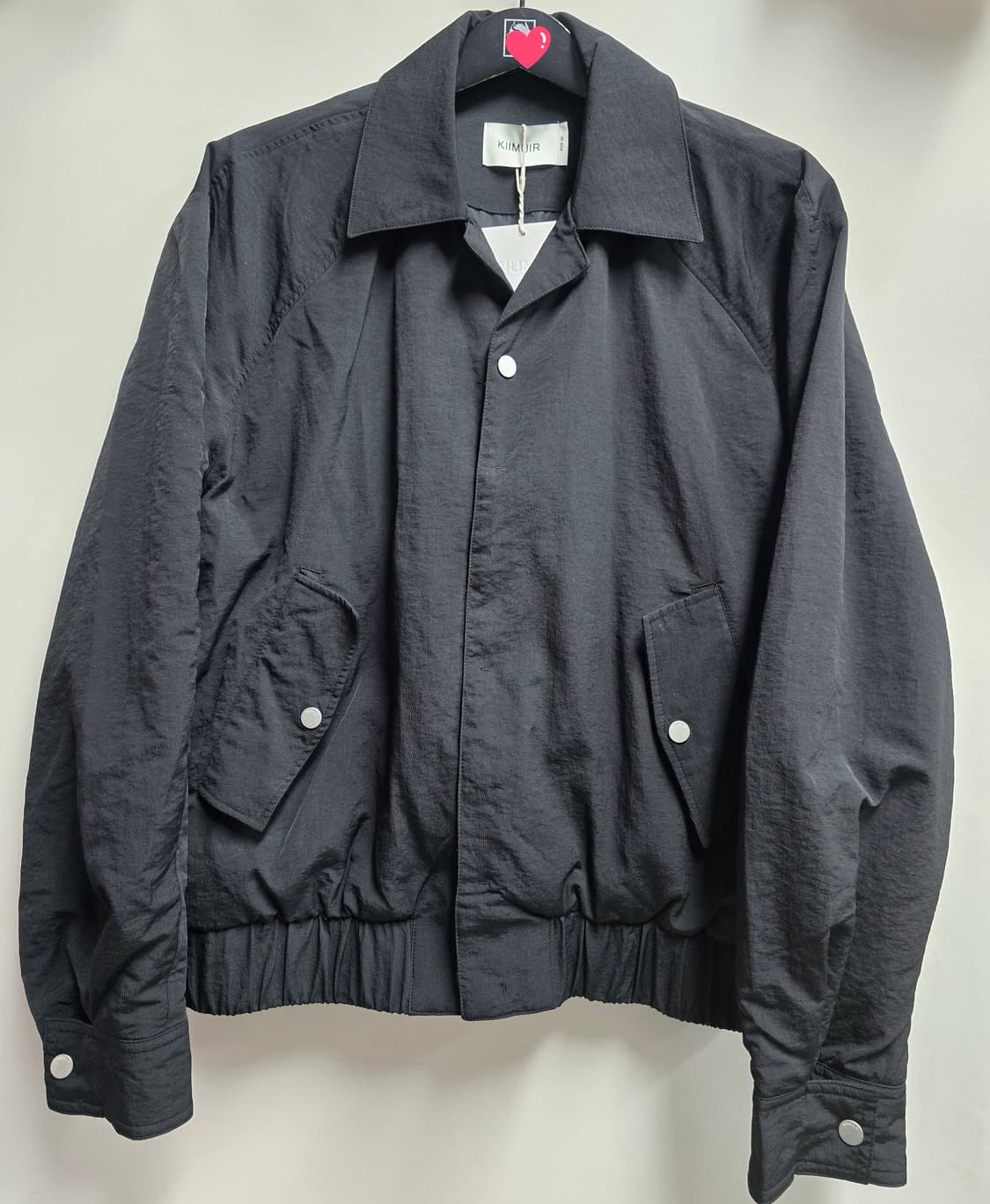 새상품
키뮤어 오픈카라 숏 자켓
싸이즈  M(여유핏)
가슴단면 60. 총 상품이미지1