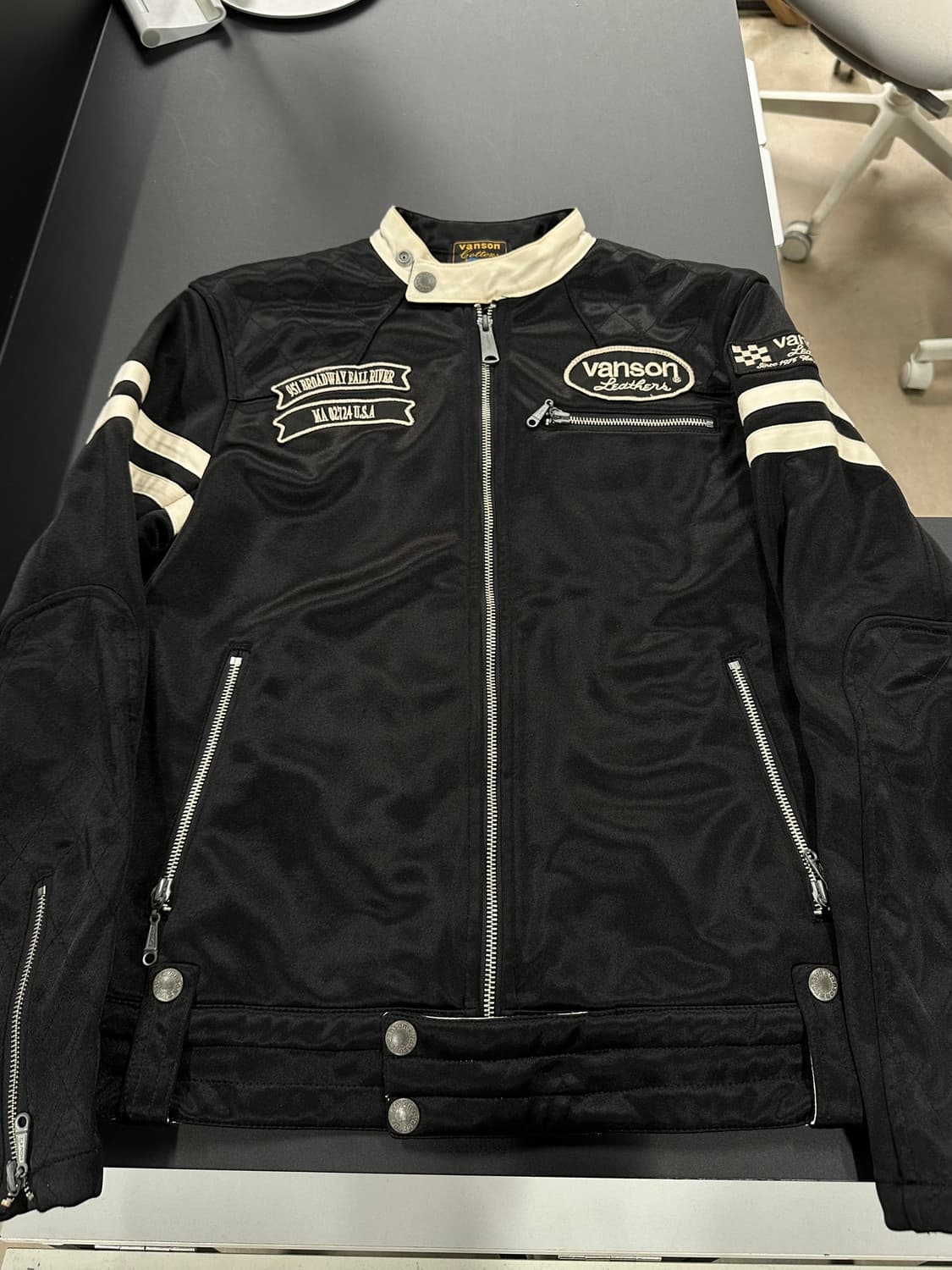 벤슨 윙자수 넥버클 투웨이 라이더자켓 상품이미지5