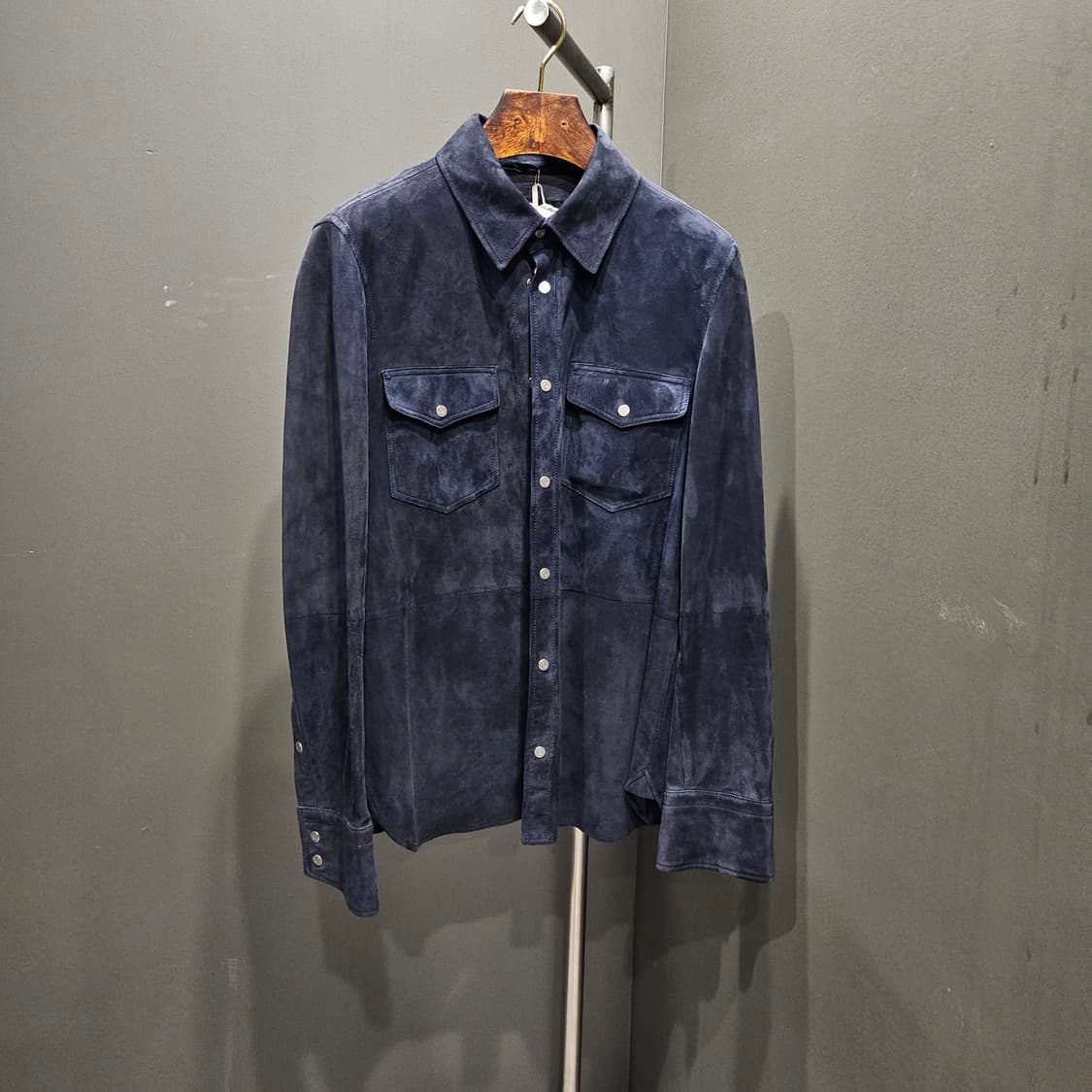 톰포드 스웨이드 웨스턴 셔츠자켓 상품이미지2