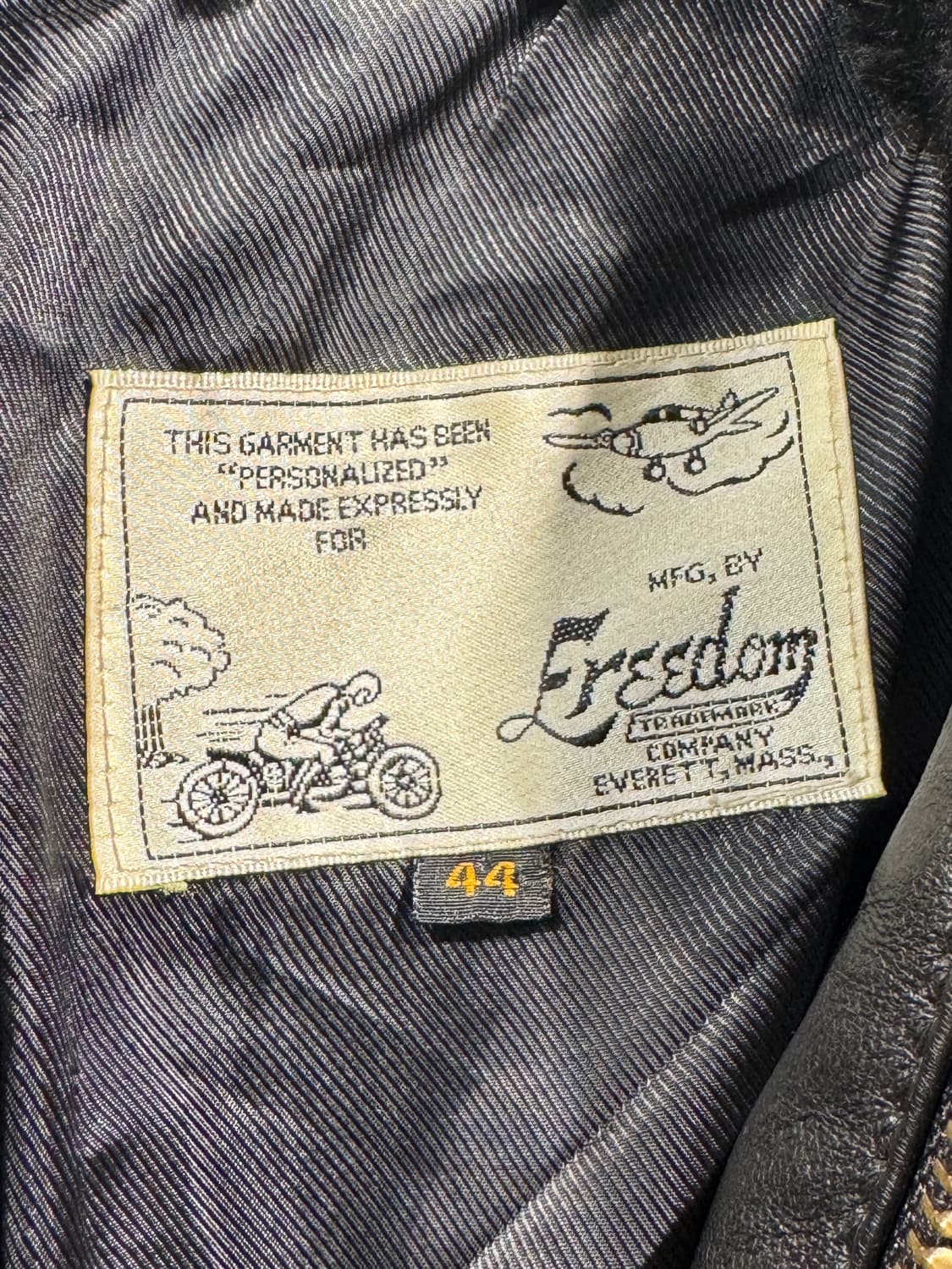 FREEDOM black puffer jacket 상품이미지3