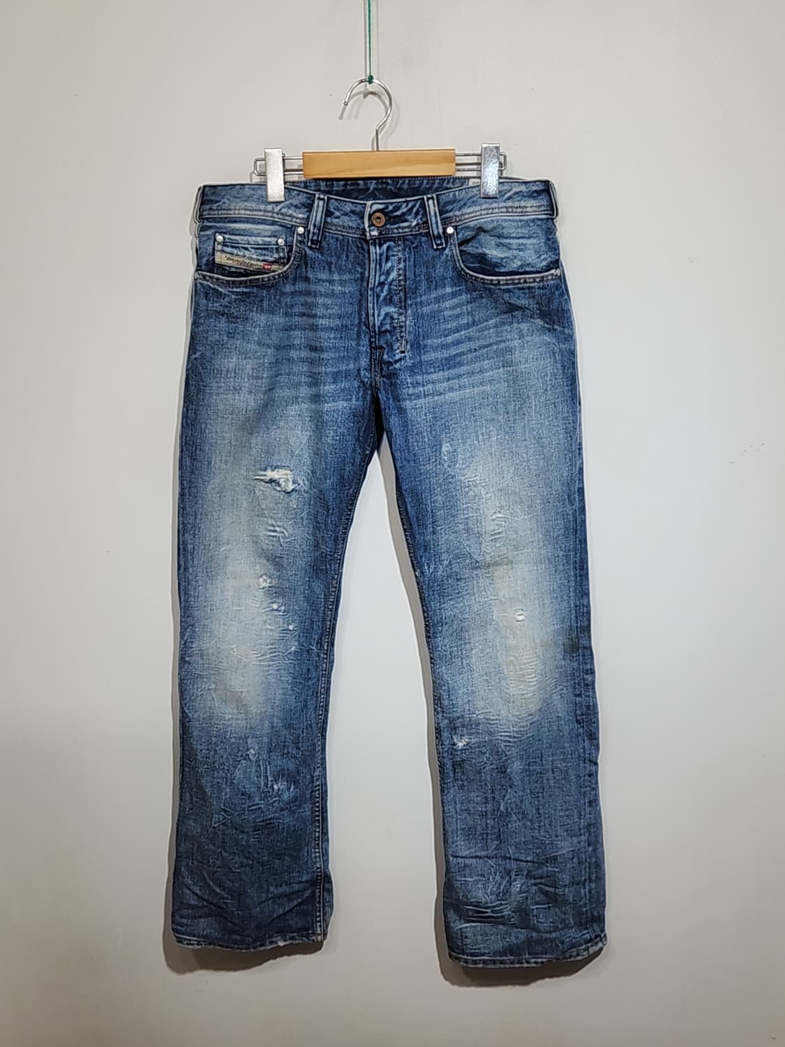 (32) 디젤 자티니 청바지 연청 부츠컷 데님팬츠 이태리판  상품이미지1