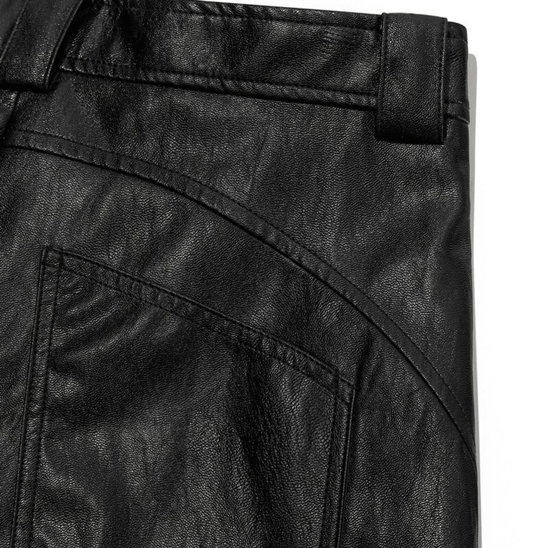 기준 Leather Bermuda Pants 상품이미지4