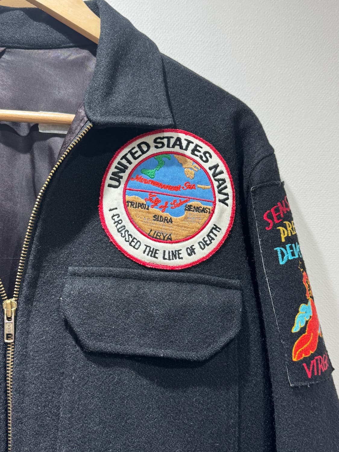 Rare 80s USS 아메리카 CV-66호 미키 마우스 수베니어 자켓 상품이미지3