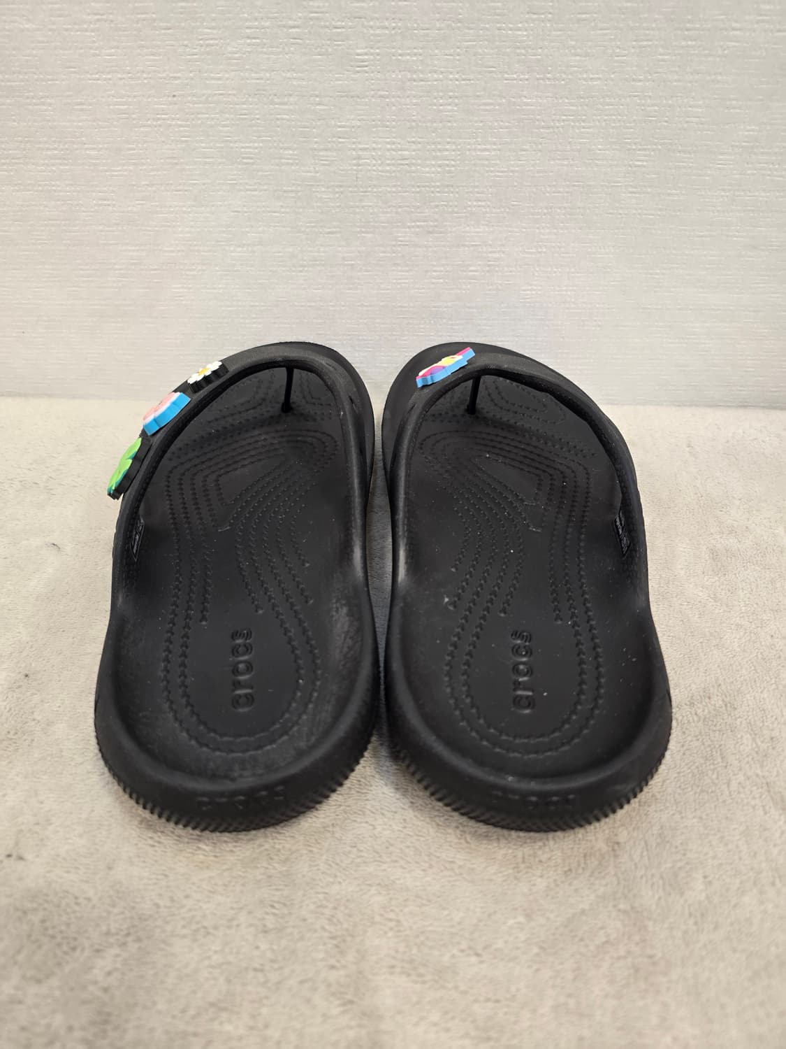 크록스 블랙 쪼리 슬리퍼 유니콘 키링 포함 245 상품이미지4