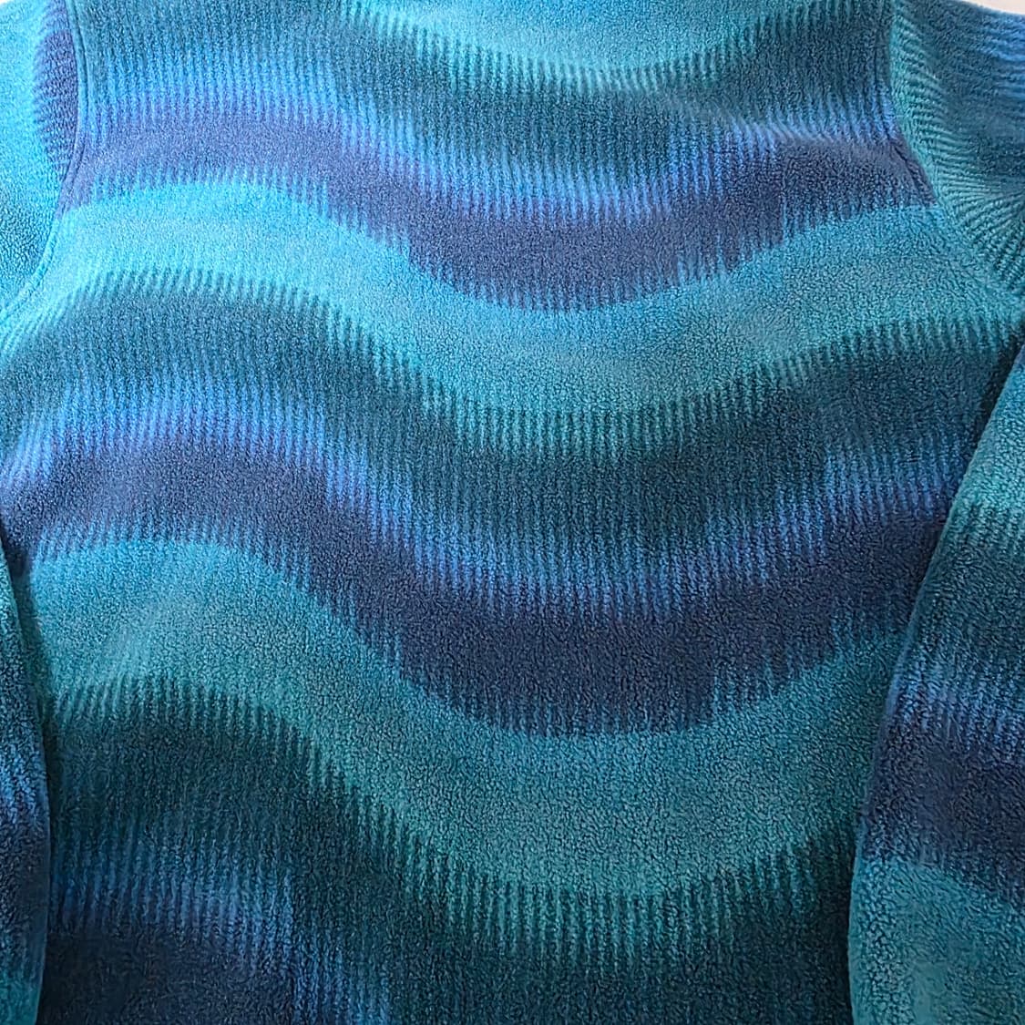 [L] 빈티지 파타고니아 신칠라 웨이브 그라데이션 패턴 플리스 풀오버 상품이미지6