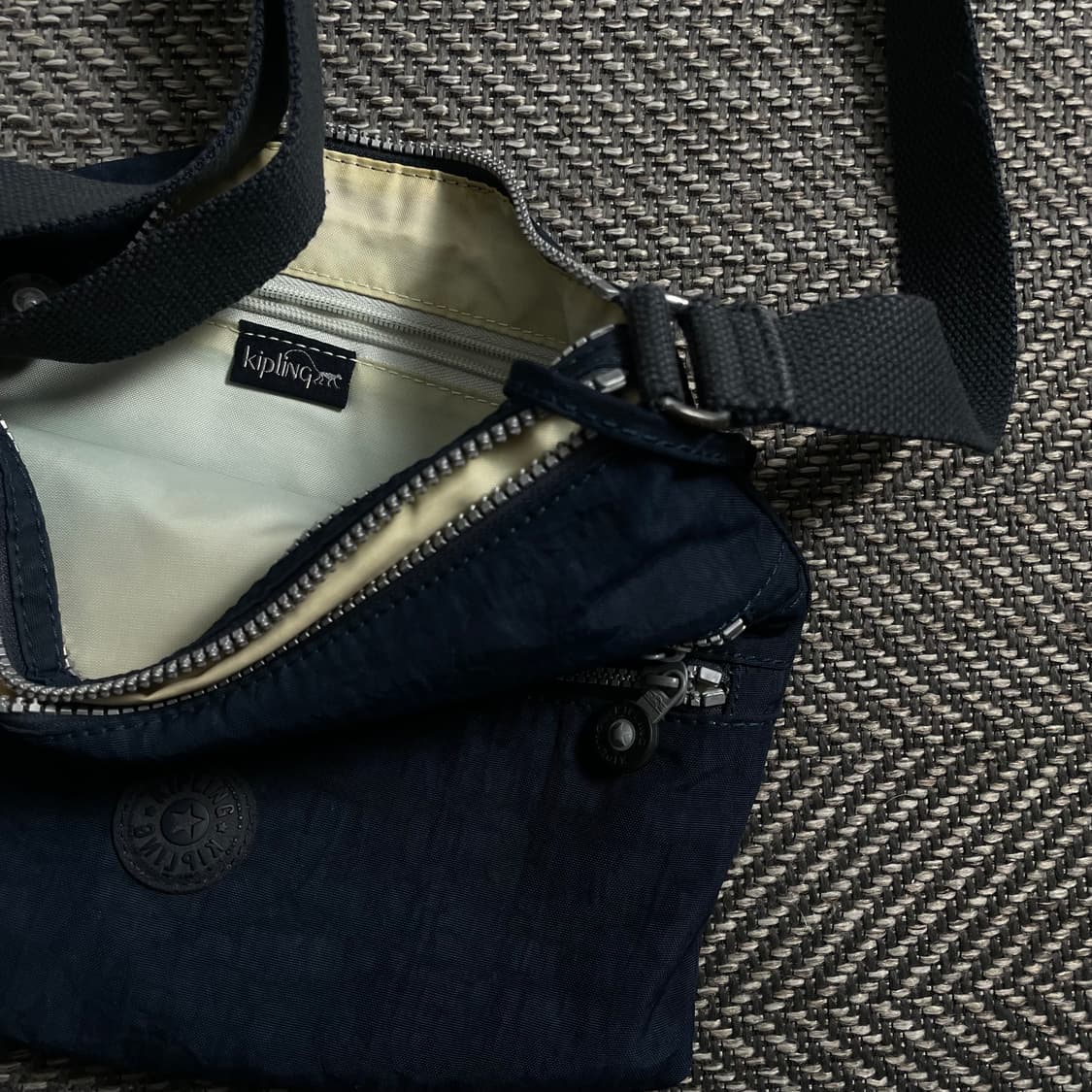 키플링 y2k 키링 올드스쿨 크로스백y 4234 상품이미지4