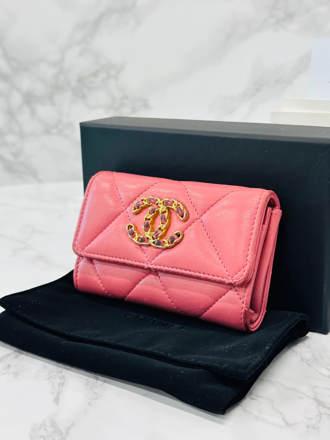샤넬 19 플랩 카드지갑 핑크 상품이미지2