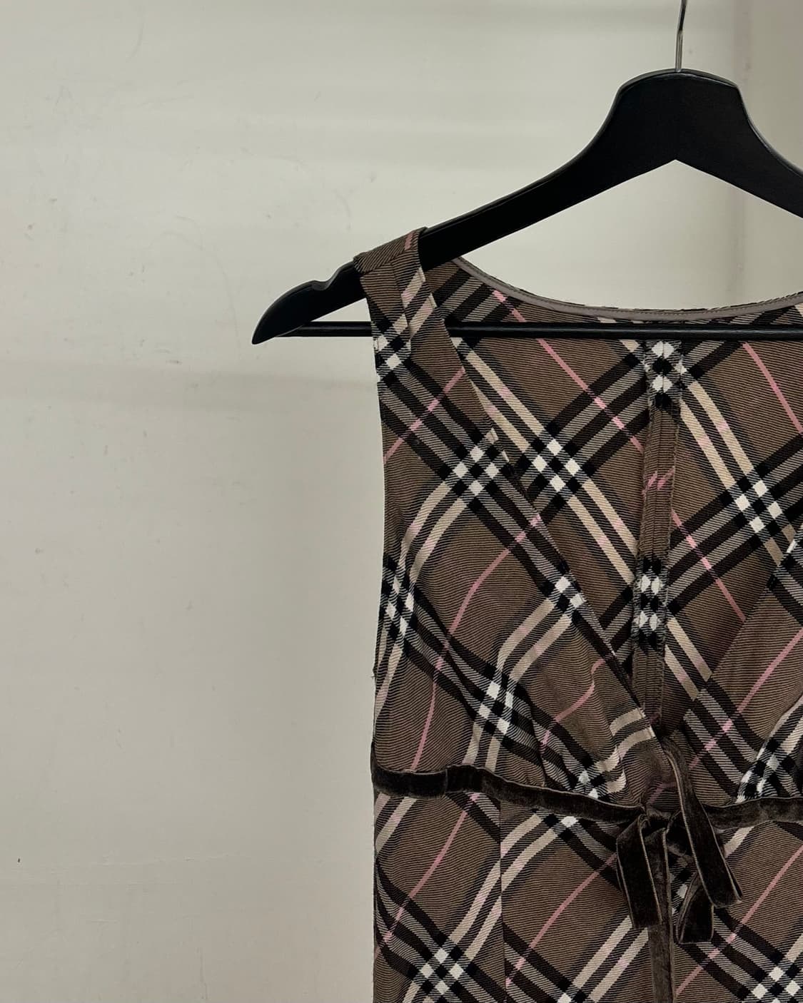 버버리 블루 라벨 울 체크 슬리브리스 원피스 상품이미지3