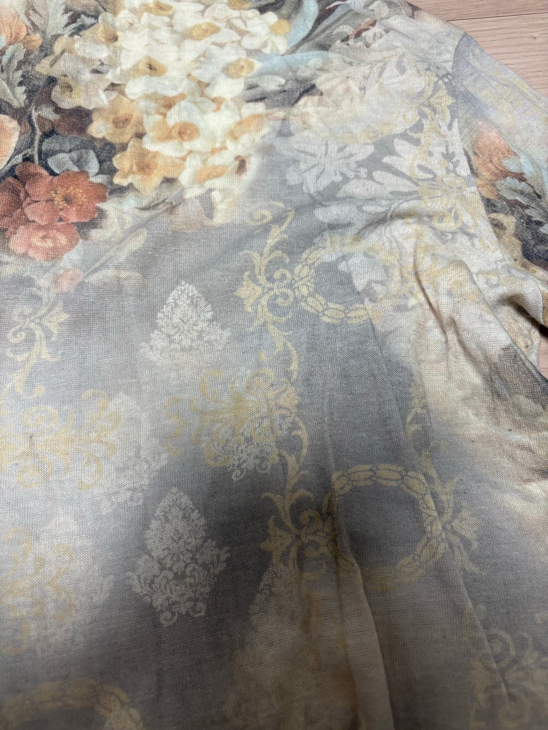 아방가르드 기하학 플라워 패턴 탑 상품이미지3