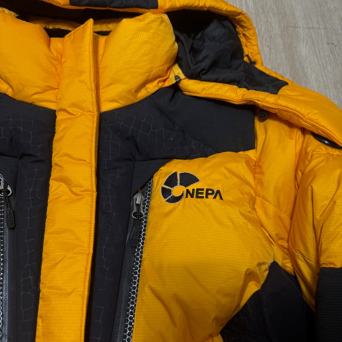 네파 남성 덕다운 노리밋 800 후드 패딩 M/95  상품이미지3