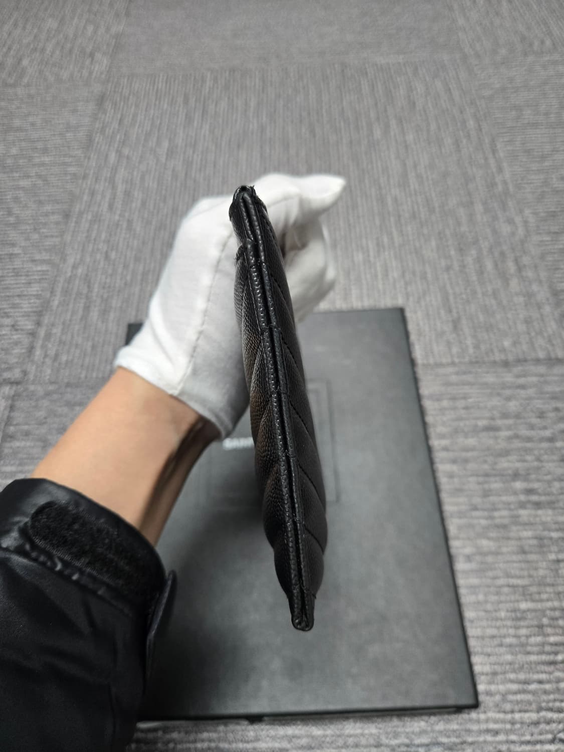 [특가][정품] 입생로랑 빌파우치 상품이미지4