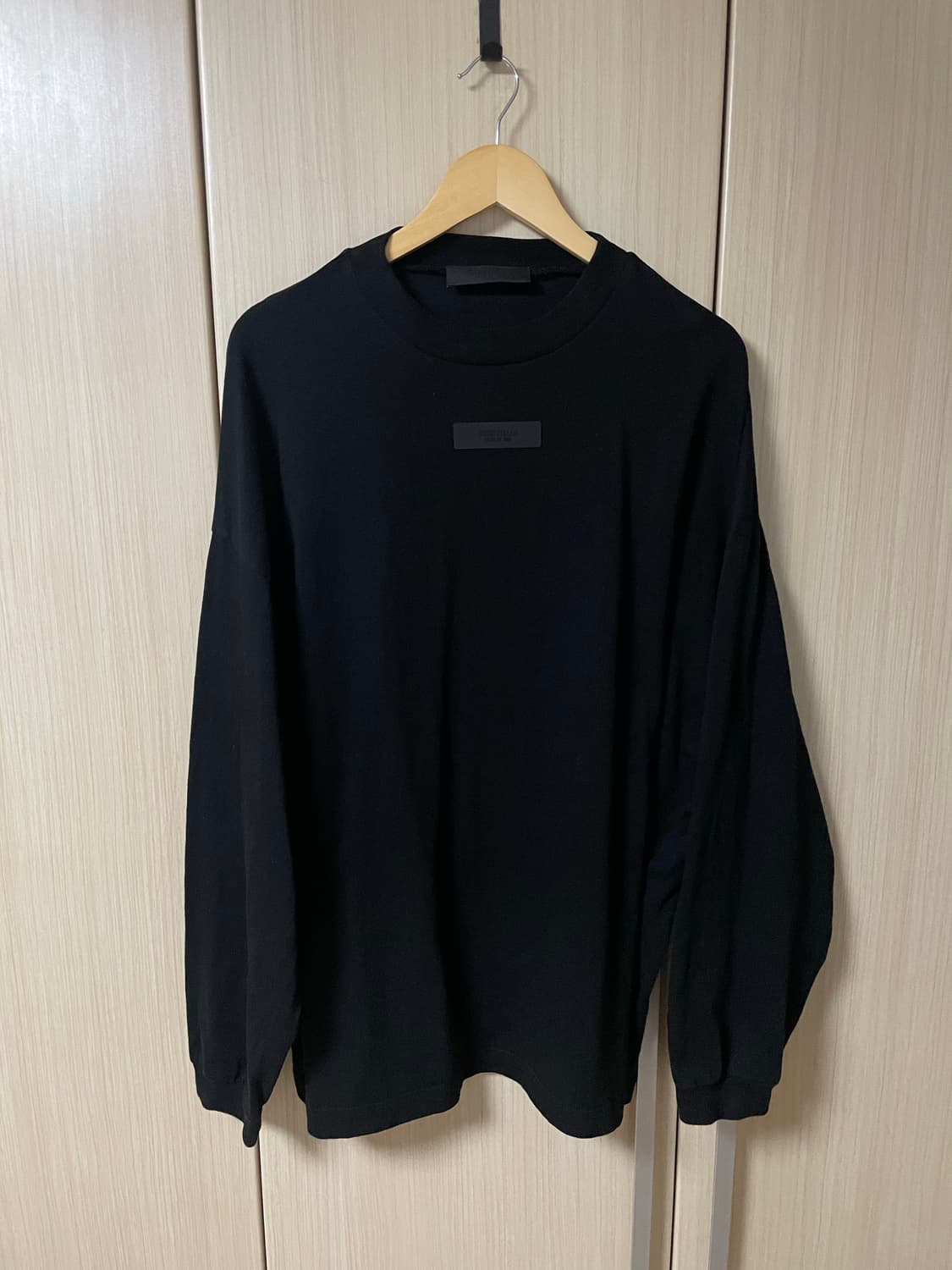 [M] 피어오브갓 에센셜 24SS 긴팔 티셔츠 블랙 상품이미지1